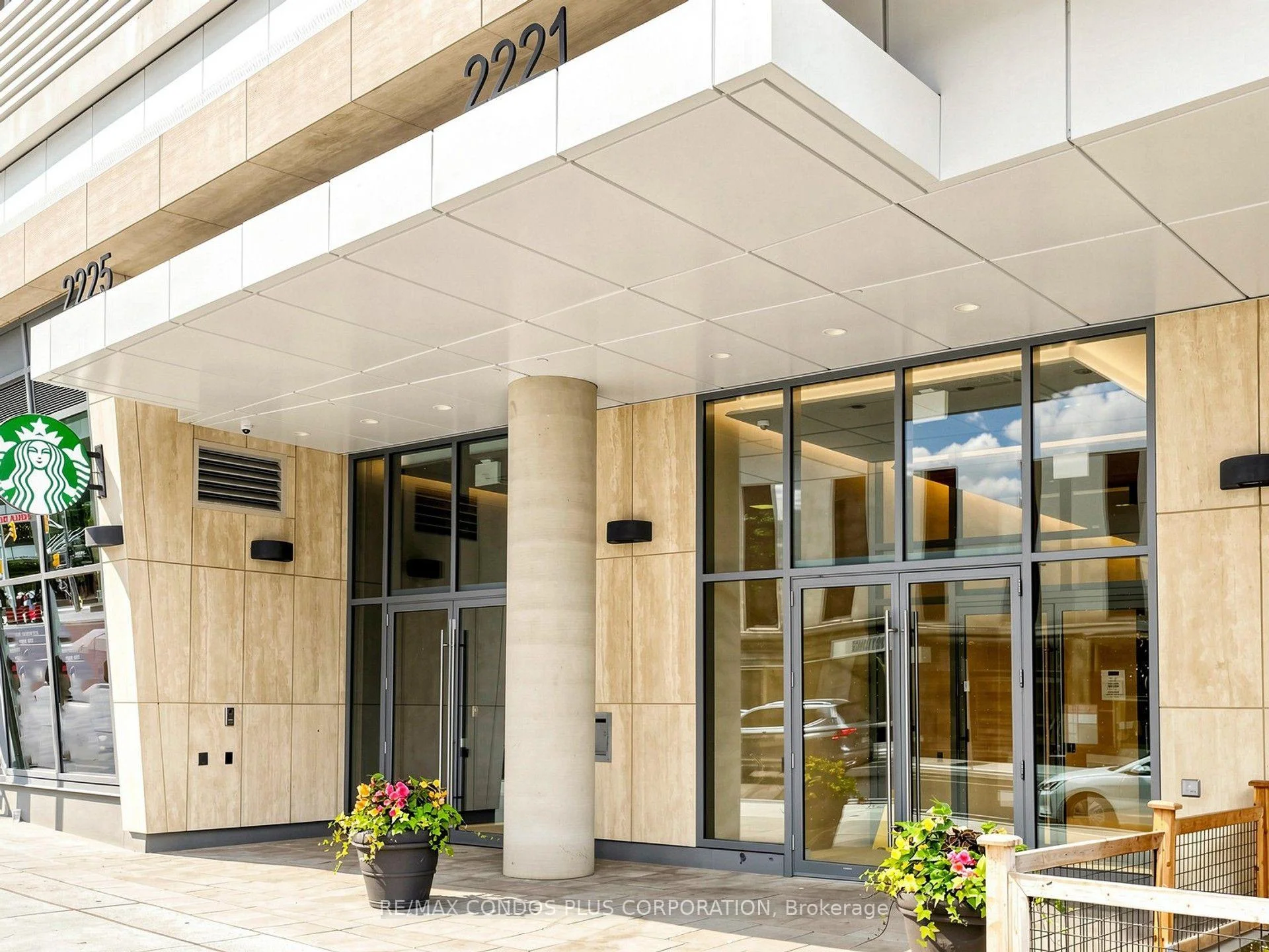 Photo 36 of Unit 506, 2221 Yonge Street, Toronto, Mount Pleasant West — HOMEH
