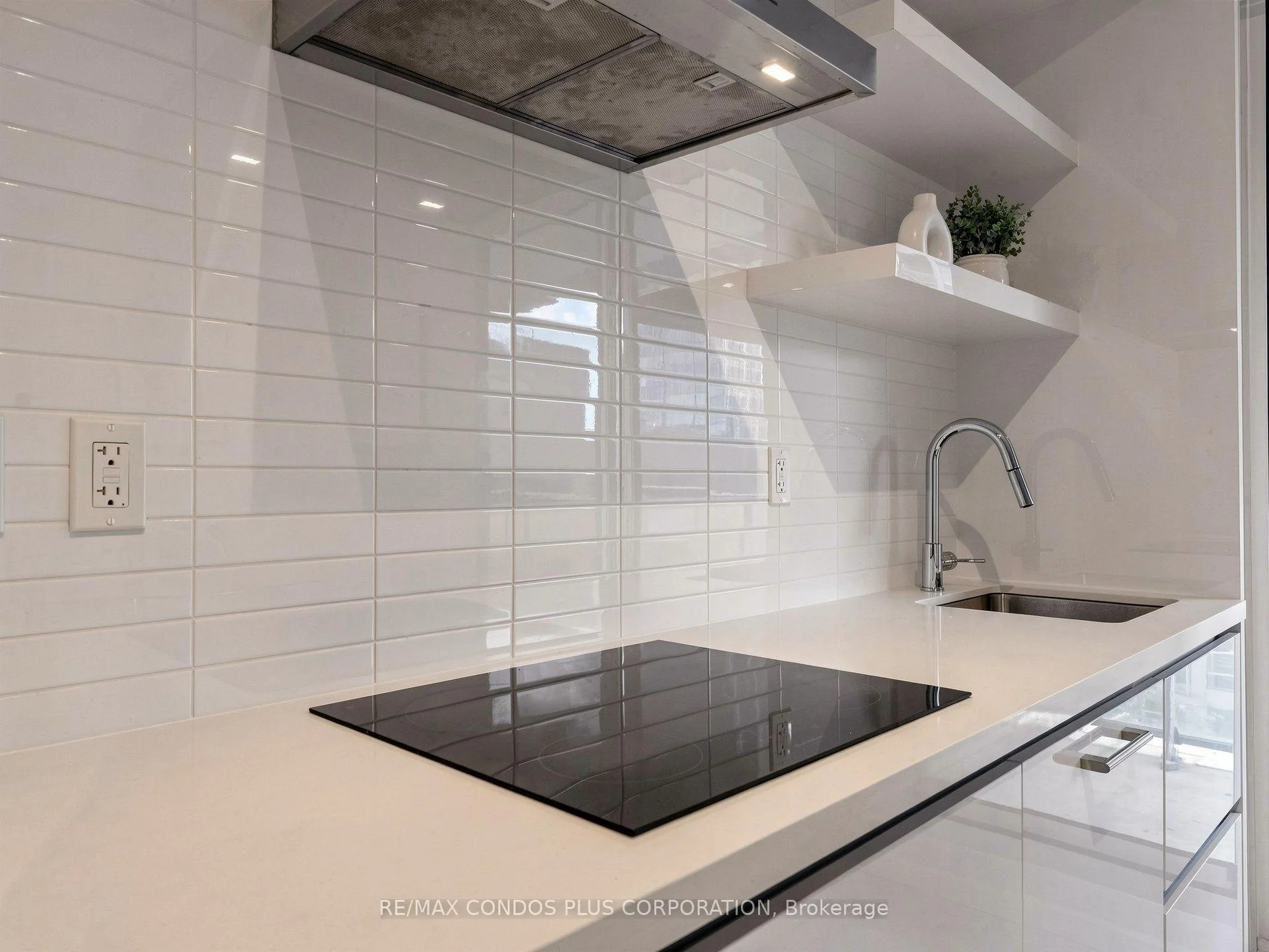 Photo 83 of Unit 506, 2221 Yonge Street, Toronto, Mount Pleasant West — HOMEH