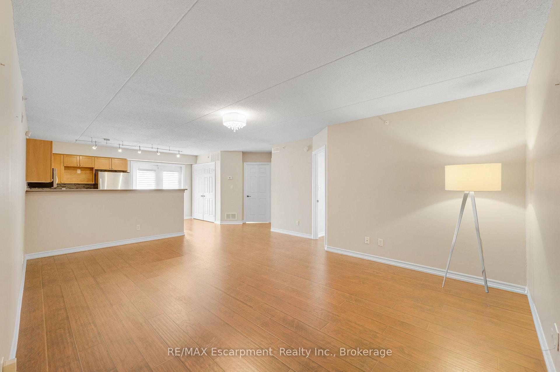 Photo 5 of Unit 102, 2075 Appleby Line, Burlington, Uptown — HOMEH