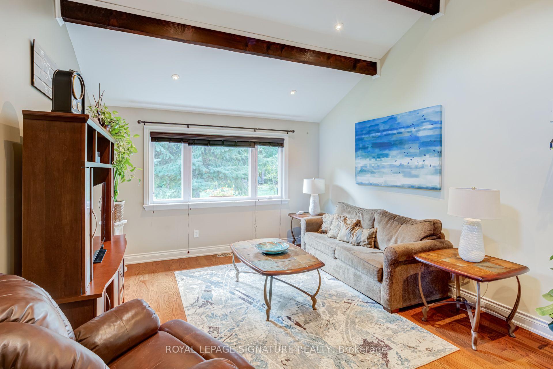 Photo 13 of 2544 Sharon Crescent, Mississauga, Erindale — HOMEH