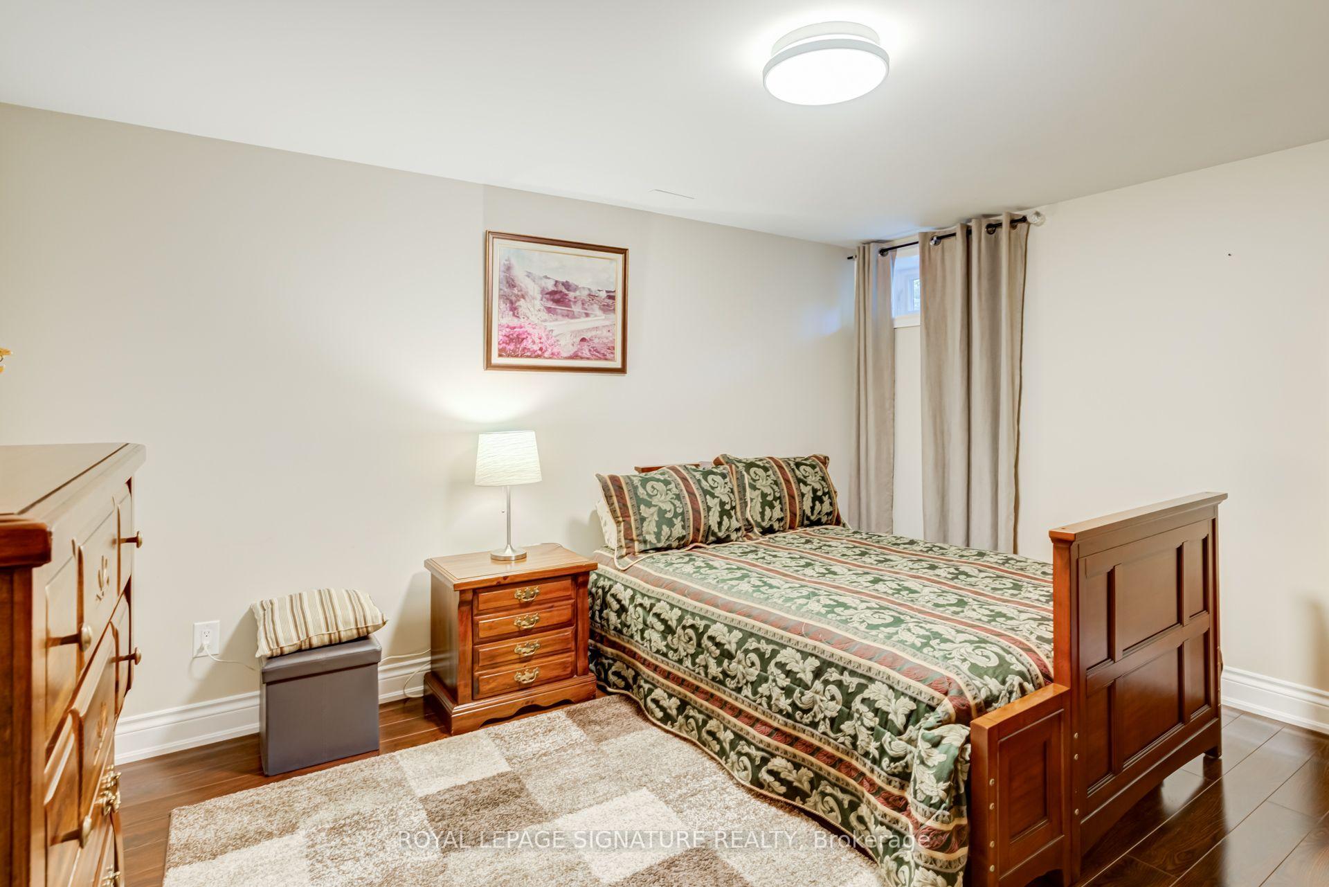 Photo 18 of 2544 Sharon Crescent, Mississauga, Erindale — HOMEH