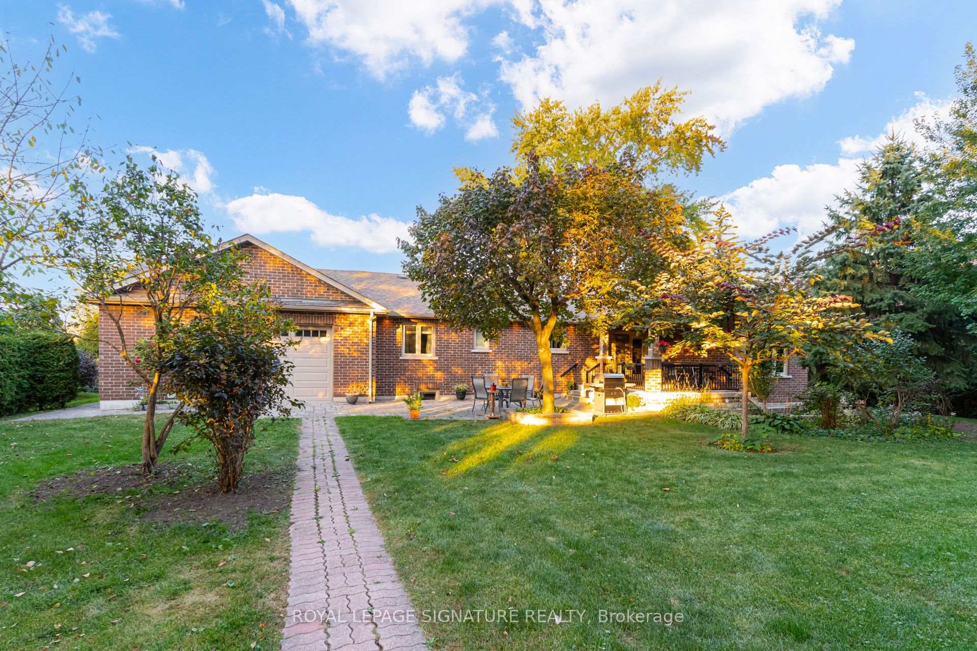 Photo 25 of 2544 Sharon Crescent, Mississauga, Erindale — HOMEH