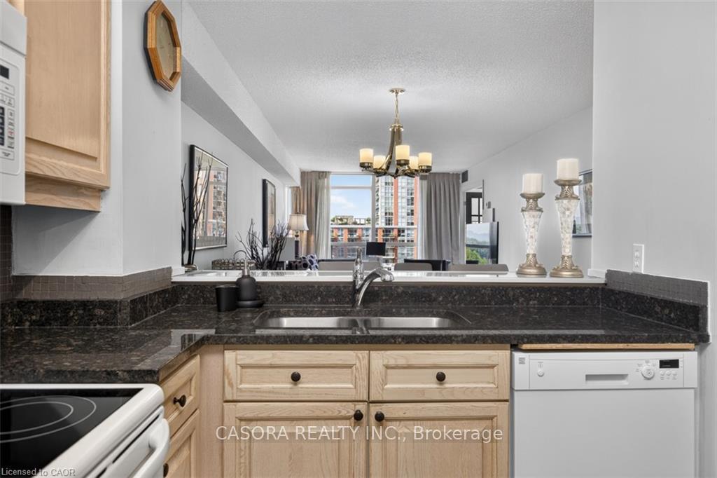 Photo 15 of Unit 903, 1276 Maple Crossing Boulevard, Burlington, Brant — HOMEH