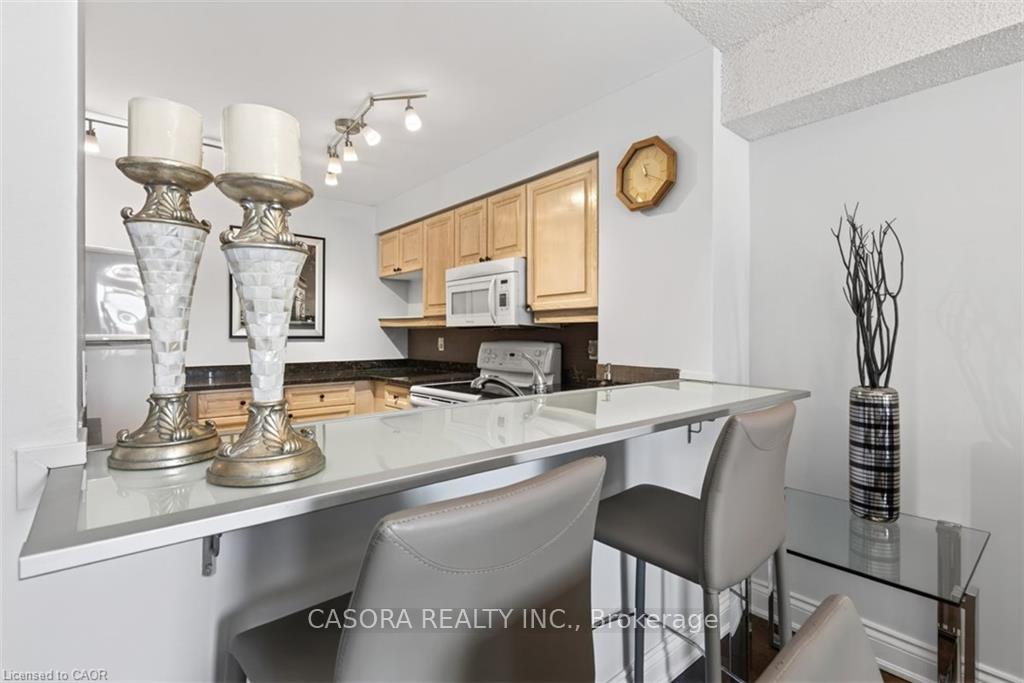 Photo 16 of Unit 903, 1276 Maple Crossing Boulevard, Burlington, Brant — HOMEH