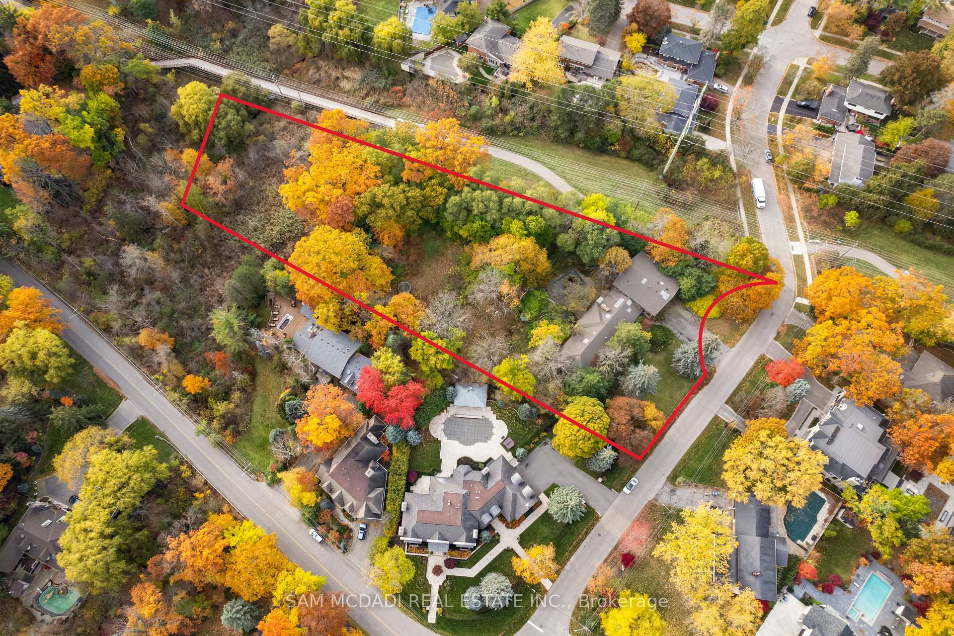 Photo of 1310 Ravine Drive