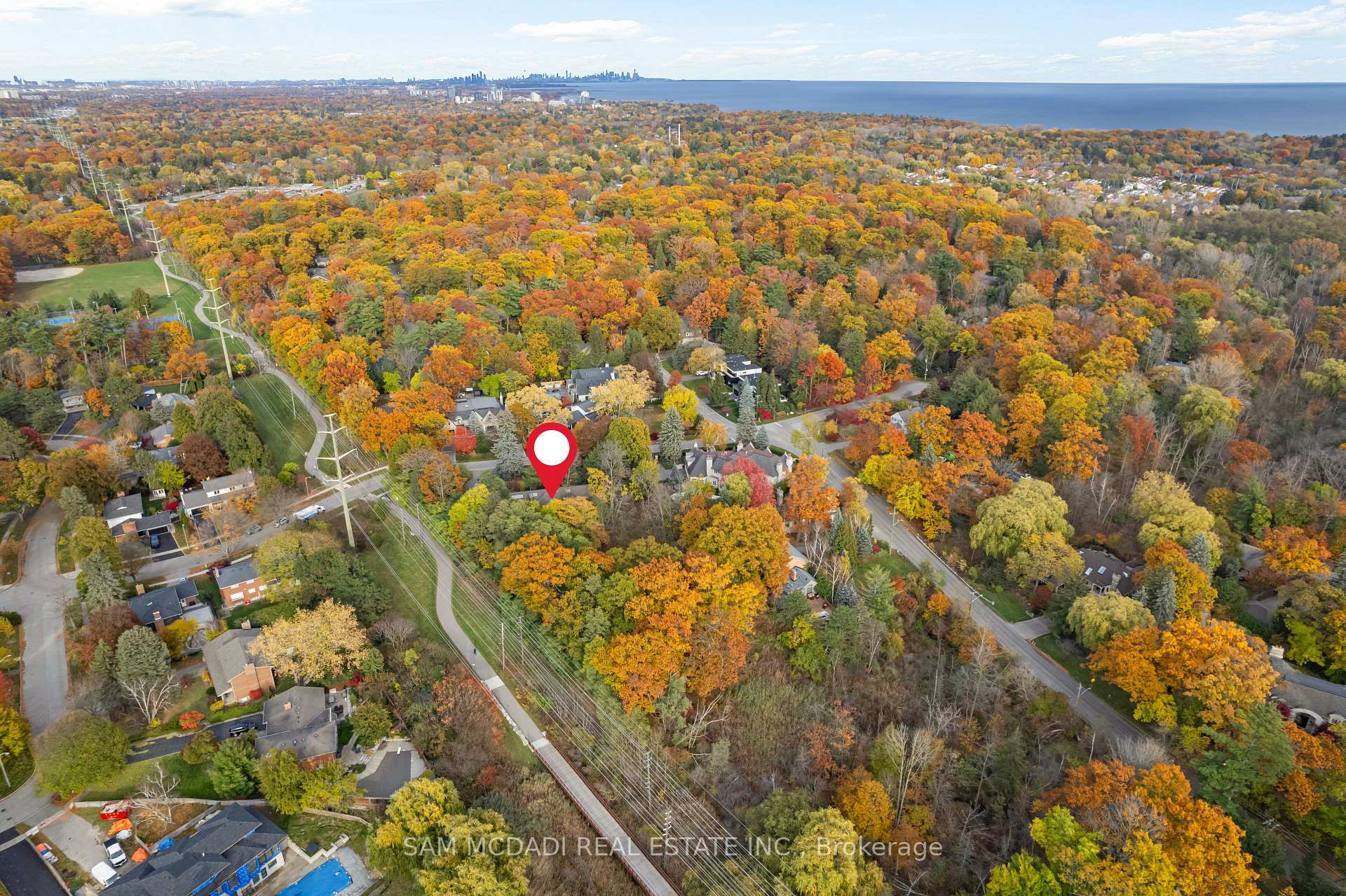 Photo 8 of 1310 Ravine Drive, Mississauga, Lorne Park — HOMEH