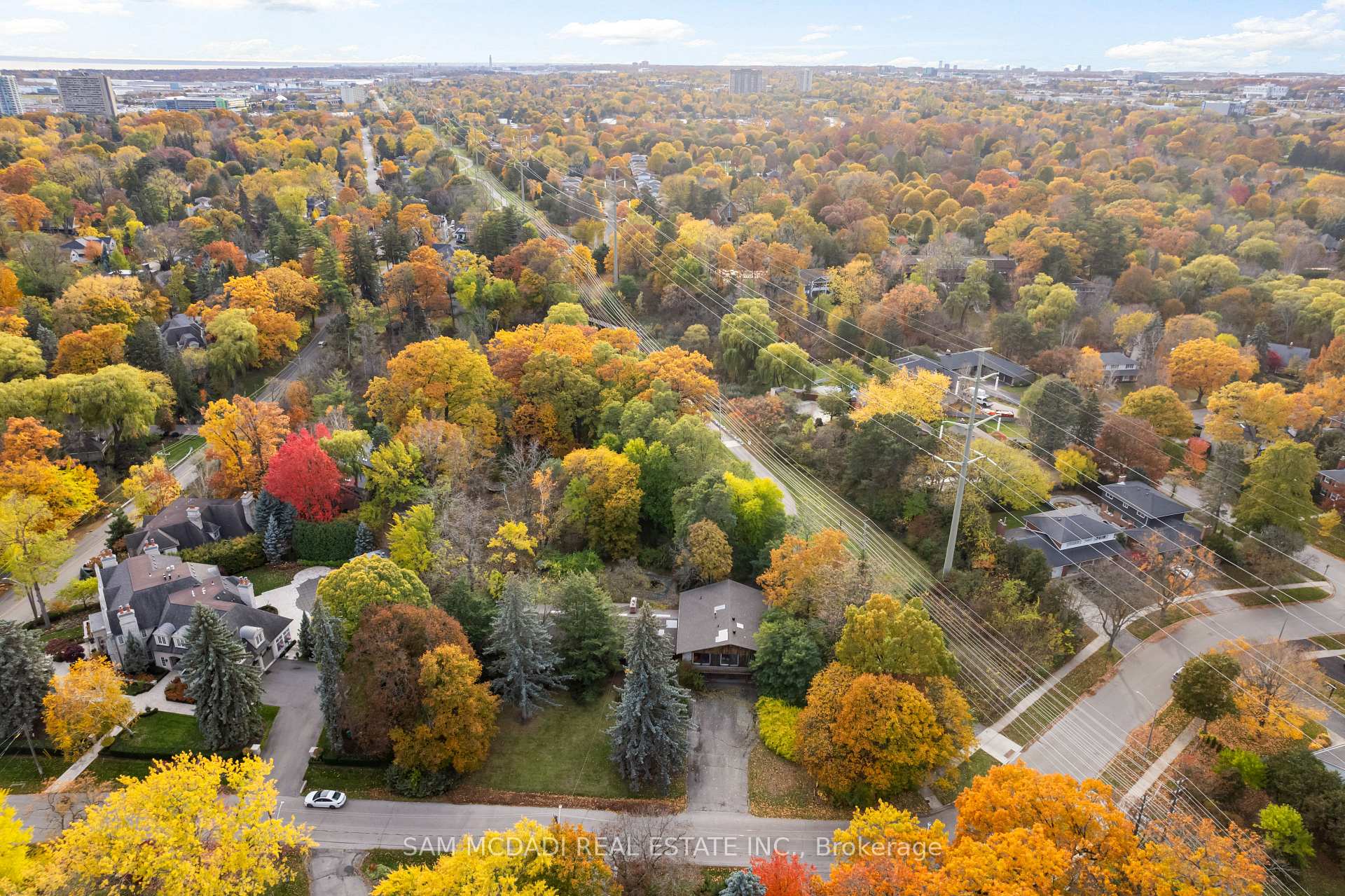 Photo 9 of 1310 Ravine Drive, Mississauga, Lorne Park — HOMEH