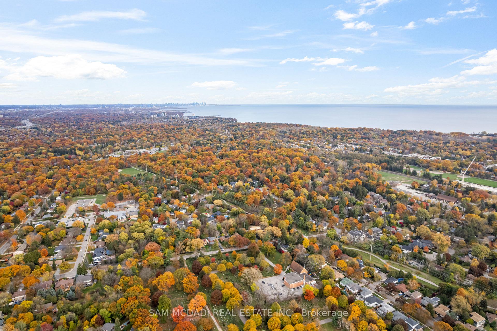 Photo 17 of 1310 Ravine Drive, Mississauga, Lorne Park — HOMEH