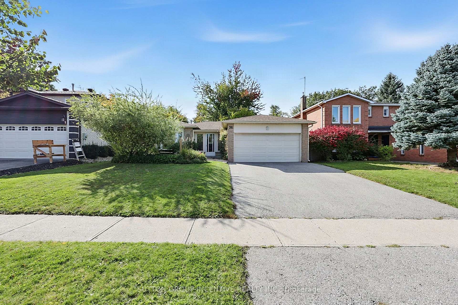 Photo of 38 Trillium Crescent