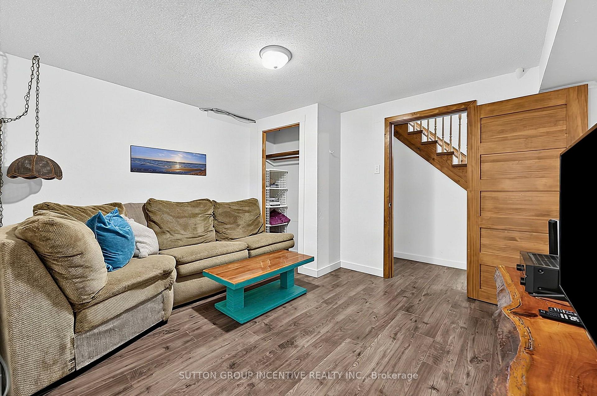 Photo 26 of 38 Trillium Crescent, Barrie, Allandale Heights — HOMEH