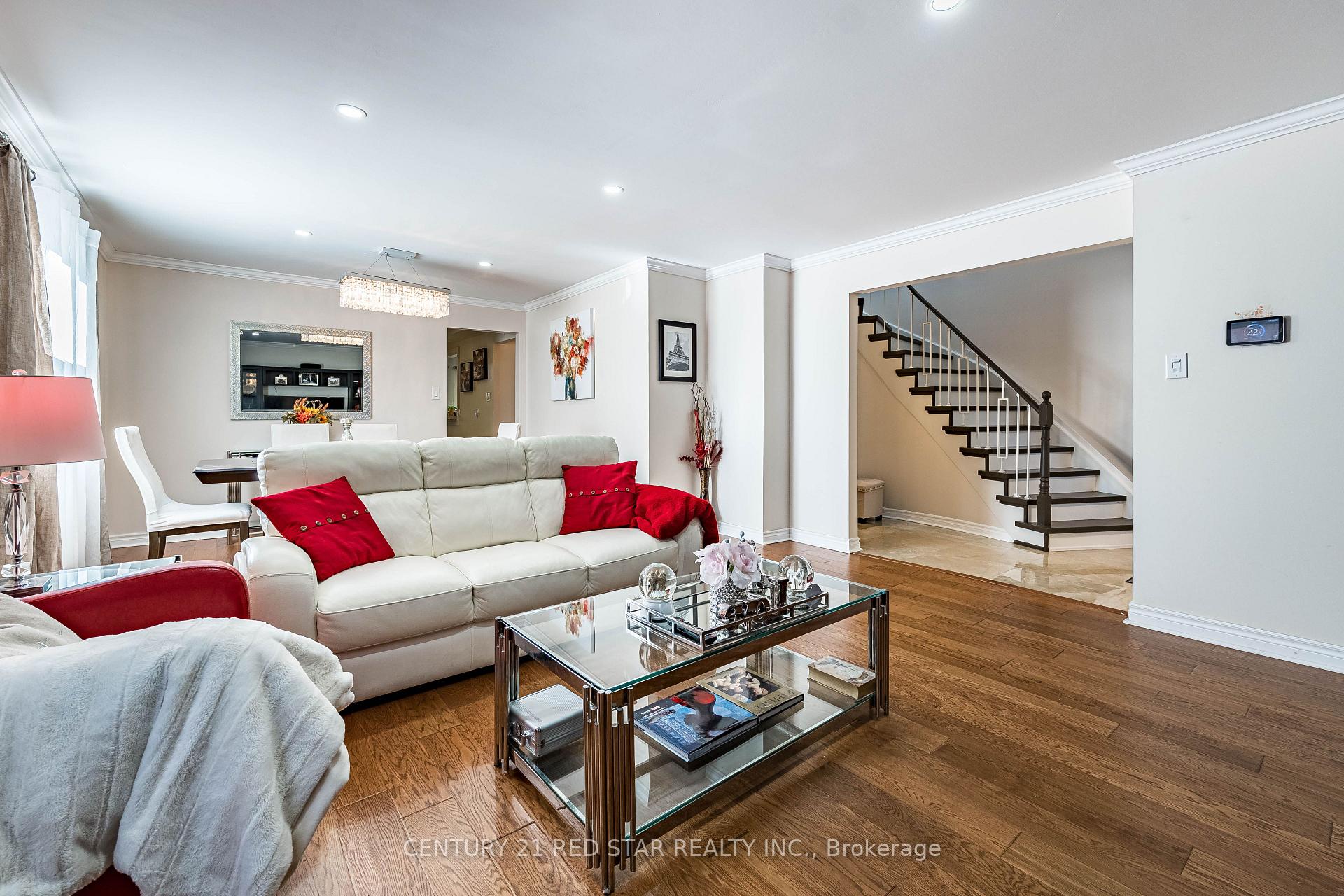 Photo 11 of 56 Fountainbridge Drive, Caledon, Bolton East — HOMEH