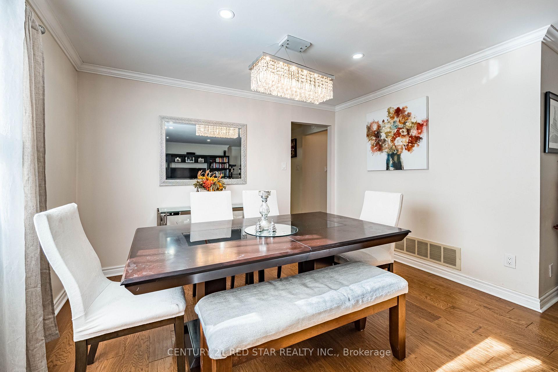 Photo 12 of 56 Fountainbridge Drive, Caledon, Bolton East — HOMEH