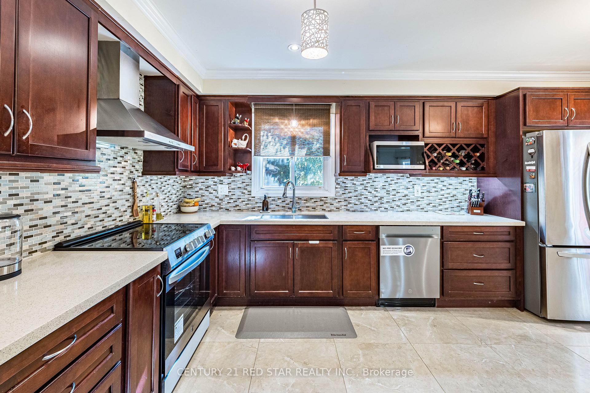 Photo 15 of 56 Fountainbridge Drive, Caledon, Bolton East — HOMEH