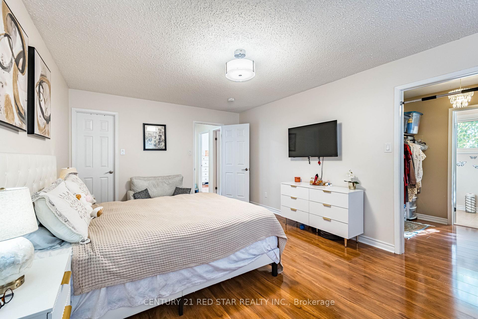 Photo 32 of 56 Fountainbridge Drive, Caledon, Bolton East — HOMEH