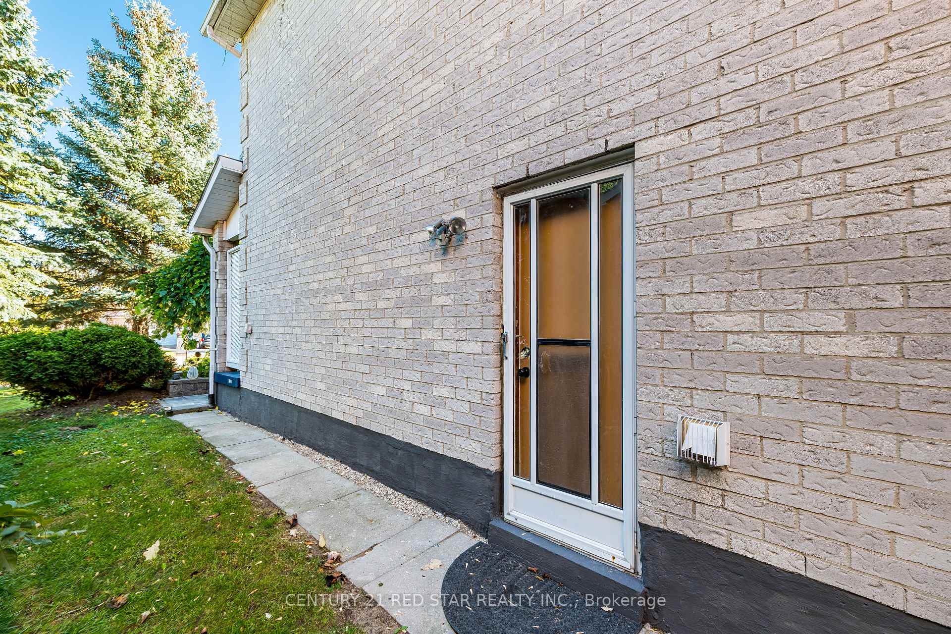 Photo 40 of 56 Fountainbridge Drive, Caledon, Bolton East — HOMEH