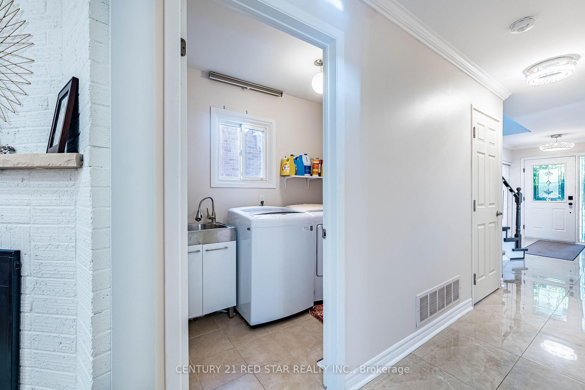 Photo 44 of 56 Fountainbridge Drive, Caledon, Bolton East — HOMEH
