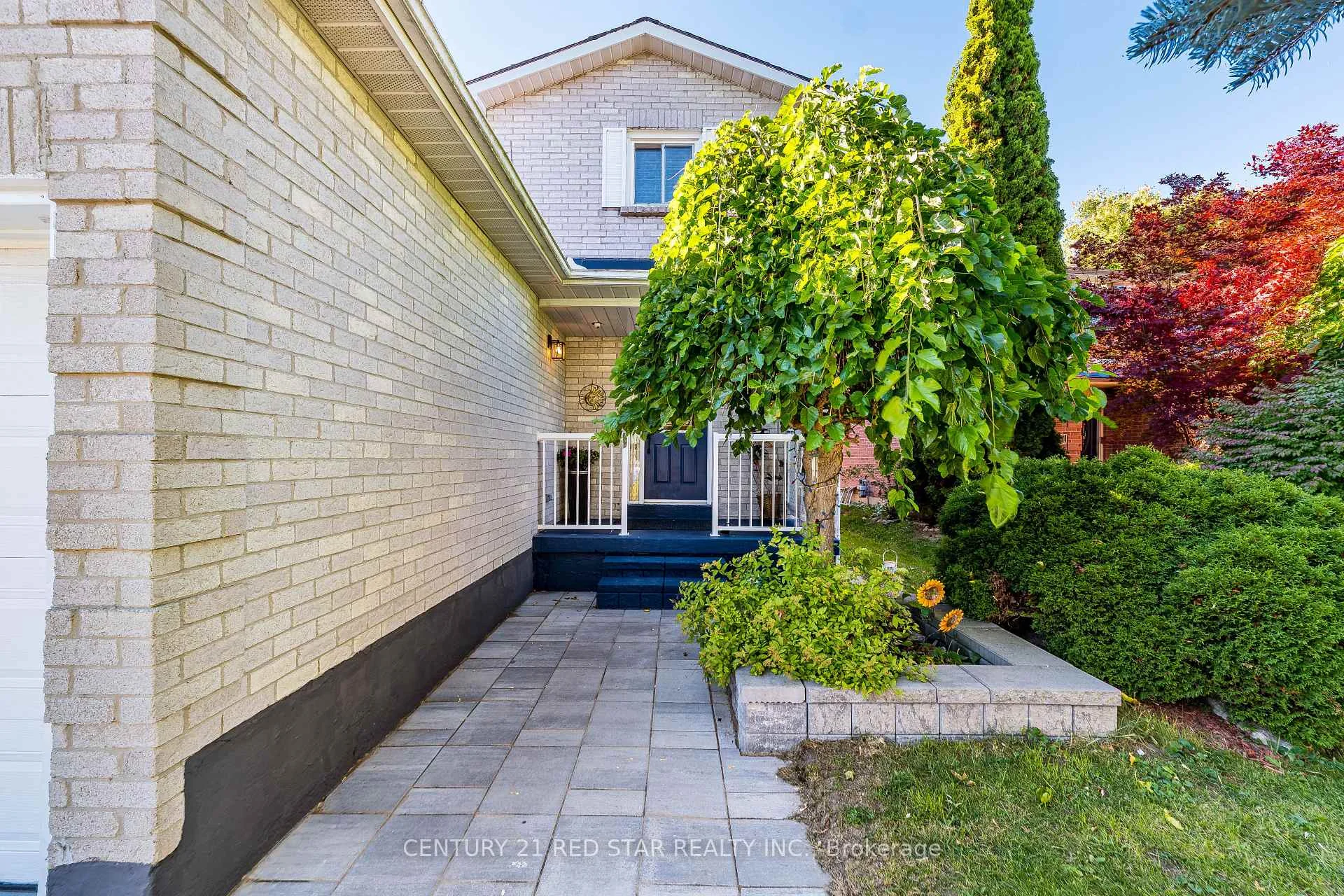 Photo 5 of 56 Fountainbridge Drive, Caledon, Bolton East — HOMEH