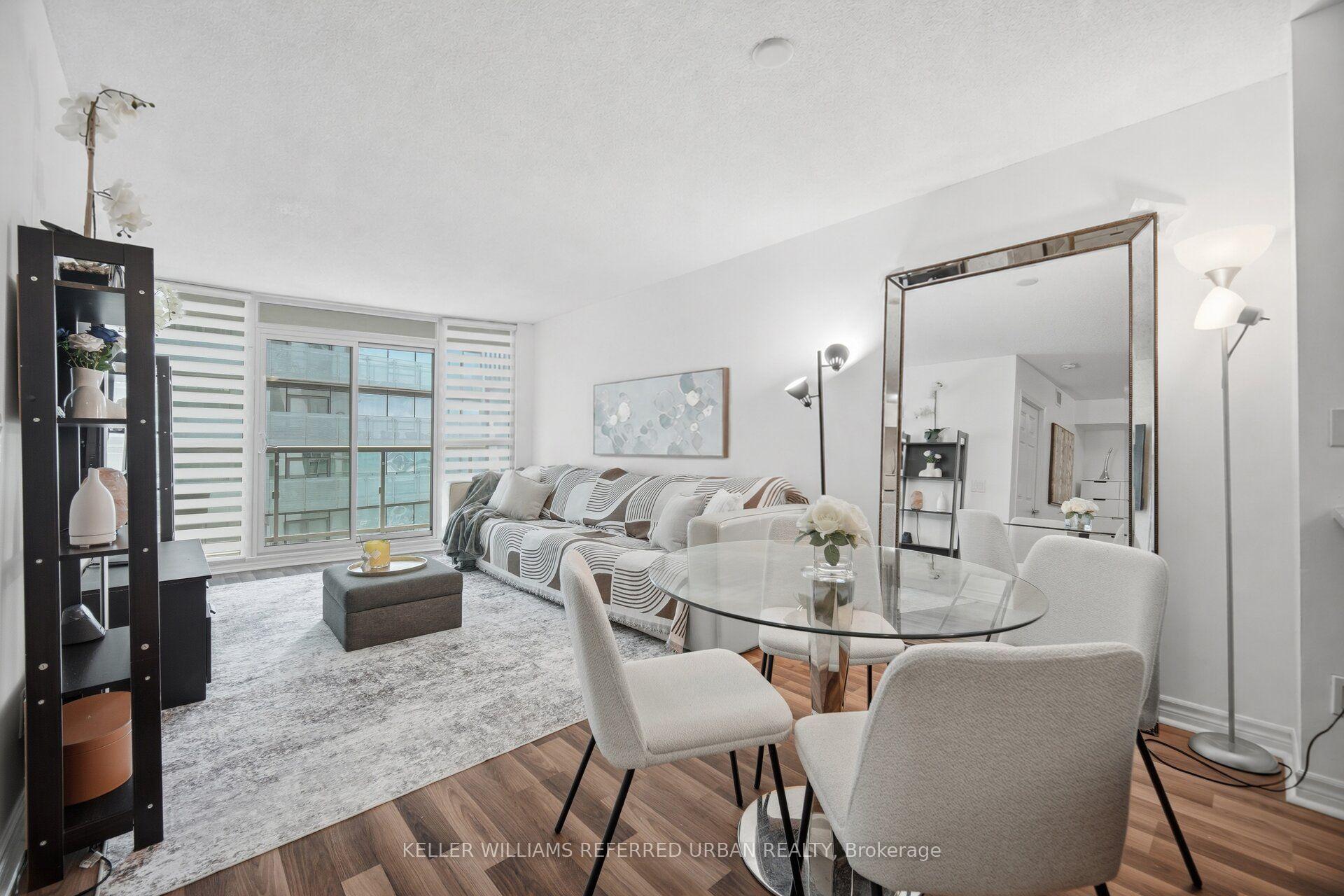 Photo of Unit 3708, 19 Grand Trunk Crescent