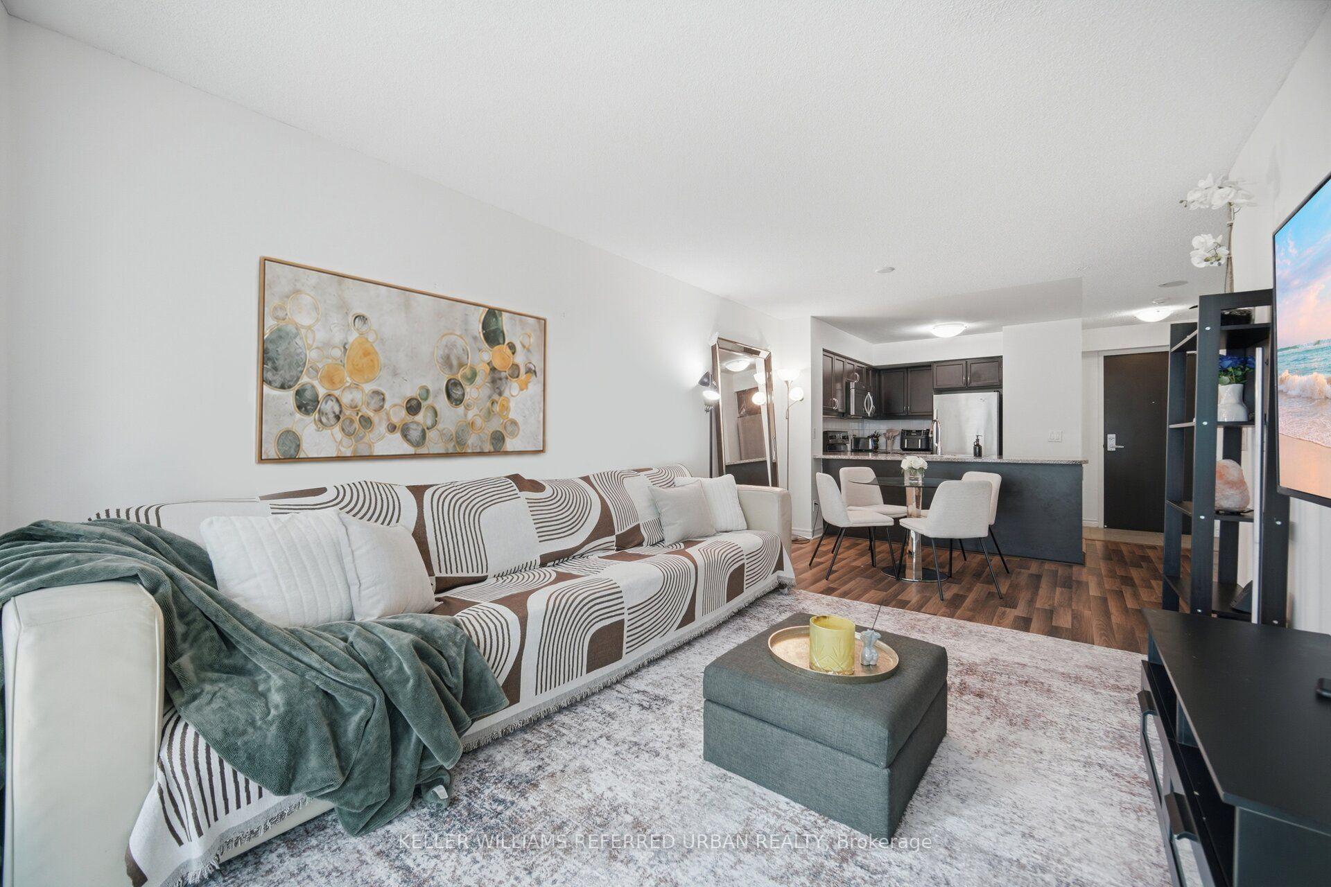 Photo 6 of Unit 3708, 19 Grand Trunk Crescent, Toronto, Waterfront Communities — HOMEH