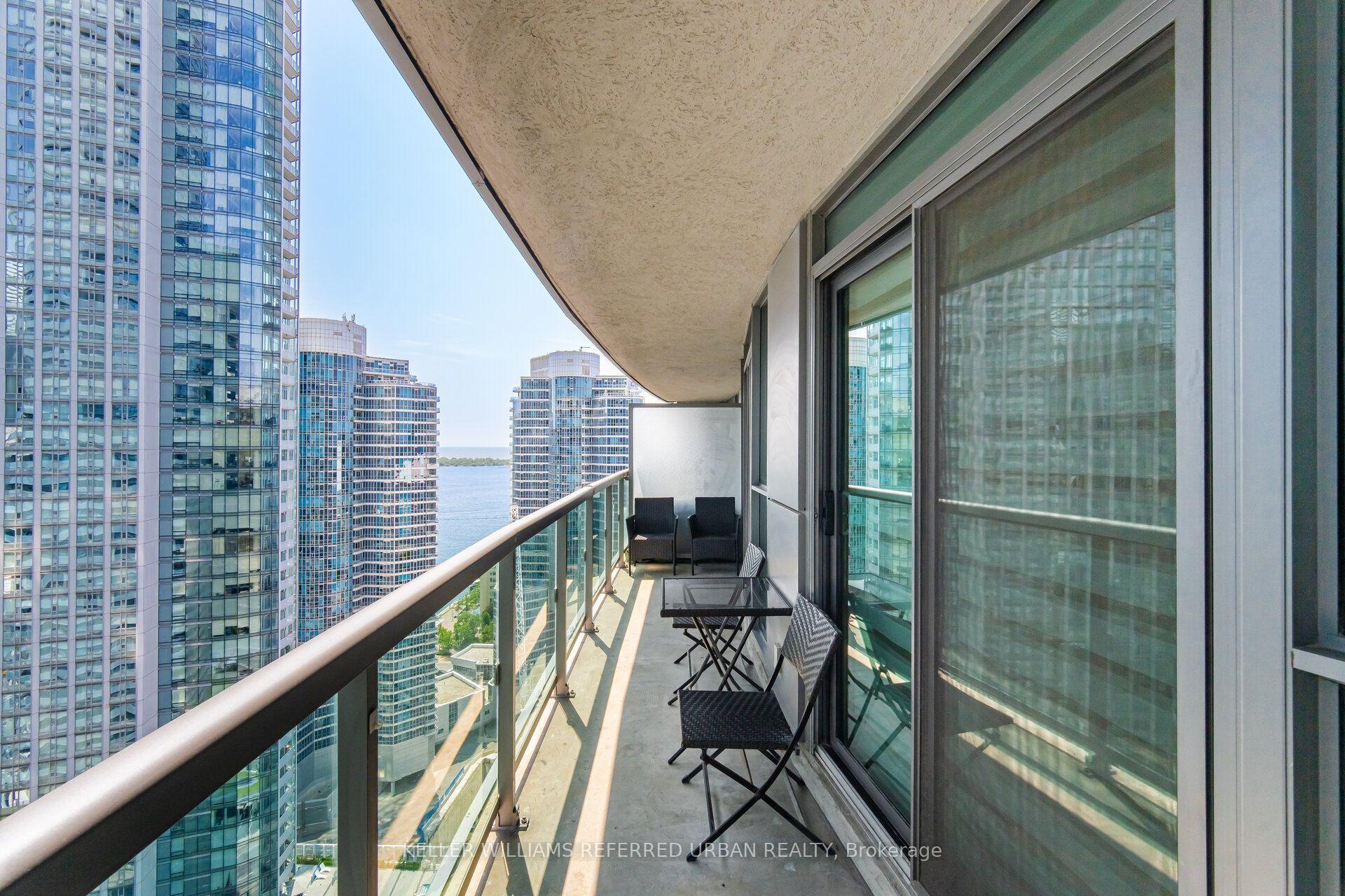 Photo 16 of Unit 3708, 19 Grand Trunk Crescent, Toronto, Waterfront Communities — HOMEH