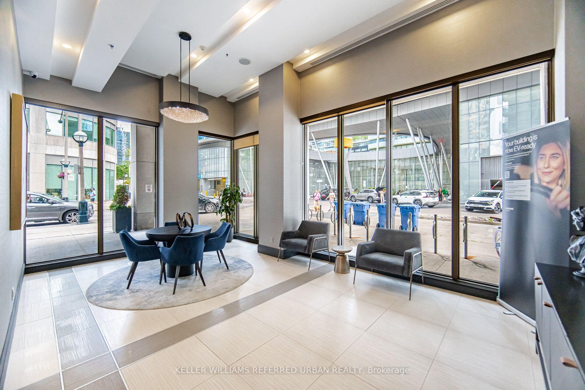 Photo 18 of Unit 3708, 19 Grand Trunk Crescent, Toronto, Waterfront Communities — HOMEH