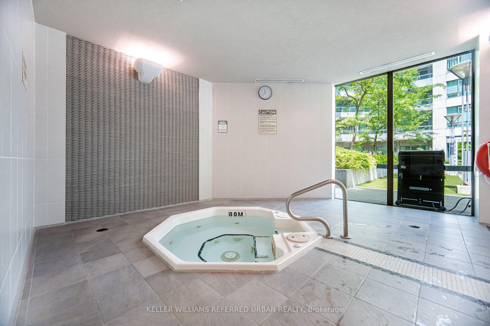 Photo 22 of Unit 3708, 19 Grand Trunk Crescent, Toronto, Waterfront Communities — HOMEH