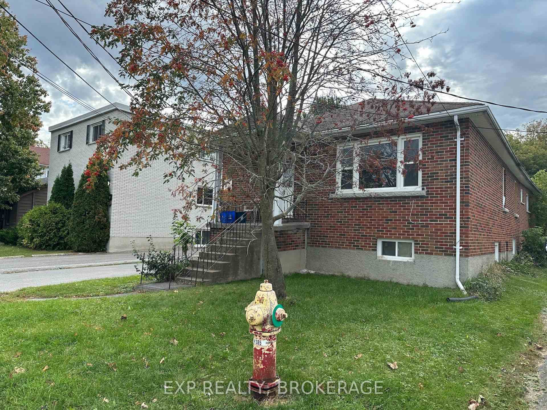 Photo 2 of 88 Joseph Street, Kingston, Rideau — HOMEH
