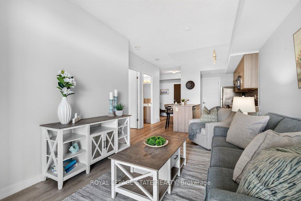 Photo 11 of Unit 708, 550 North Service Road, Grimsby, Grimsby Beach — HOMEH