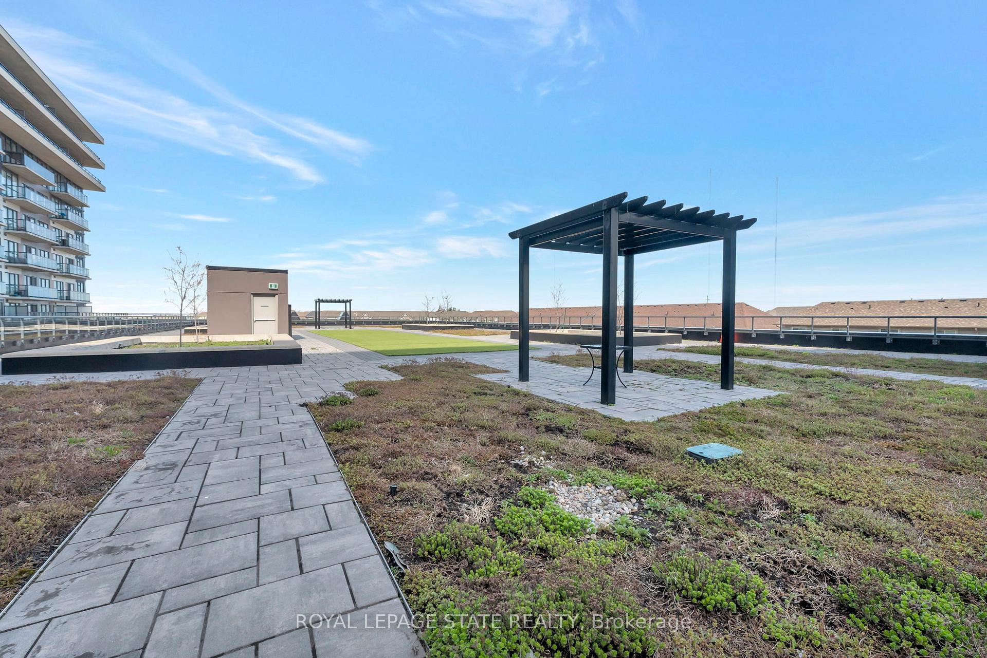Photo 25 of Unit 708, 550 North Service Road, Grimsby, Grimsby Beach — HOMEH