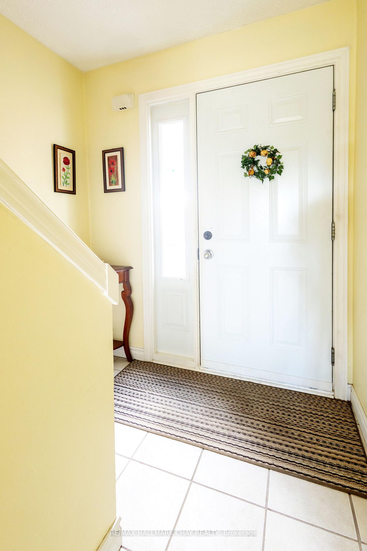 Photo 3 of Unit 4, 261 Rose Street, Barrie, Wellington — HOMEH
