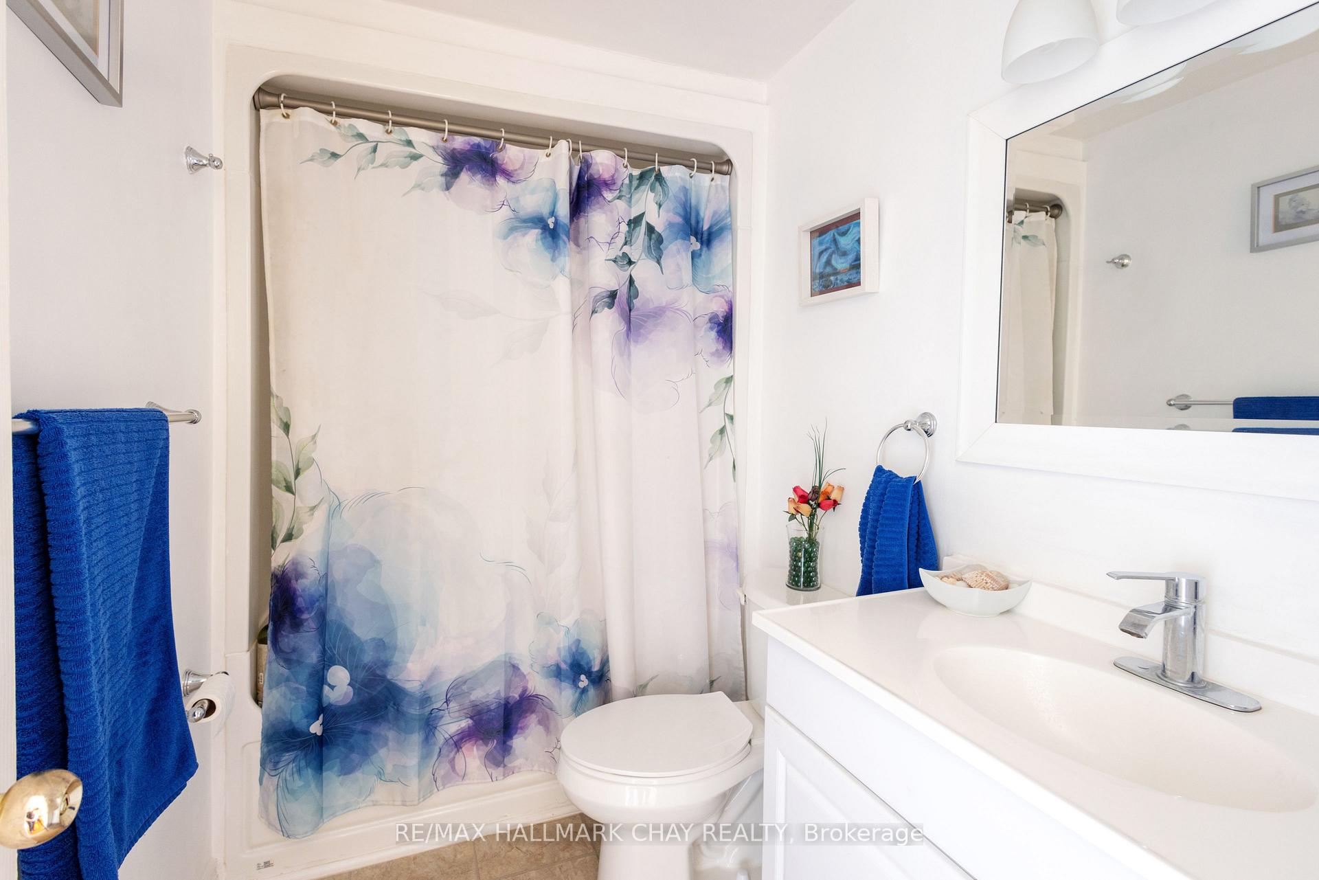 Photo 15 of Unit 4, 261 Rose Street, Barrie, Wellington — HOMEH