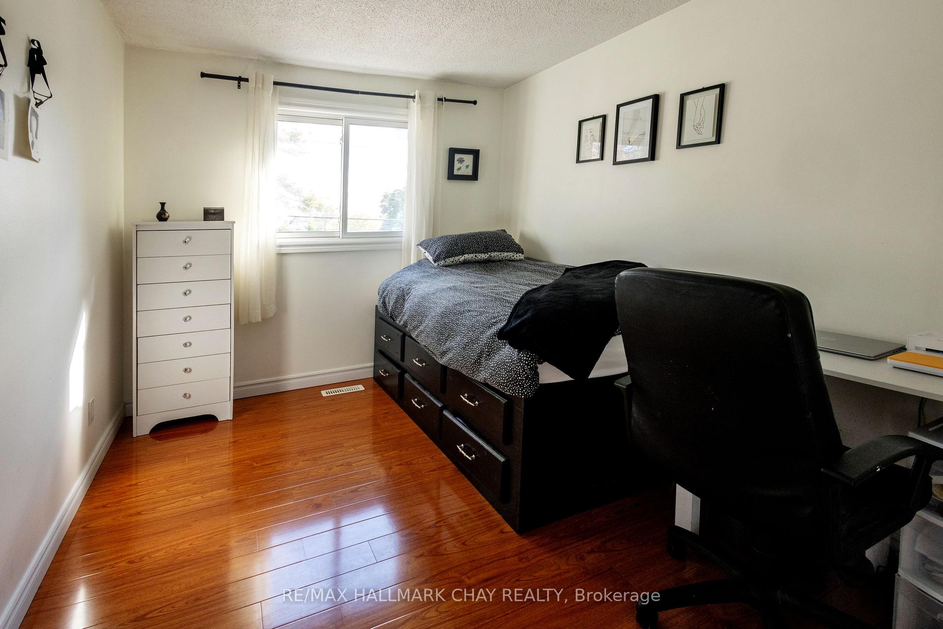 Photo 17 of Unit 4, 261 Rose Street, Barrie, Wellington — HOMEH
