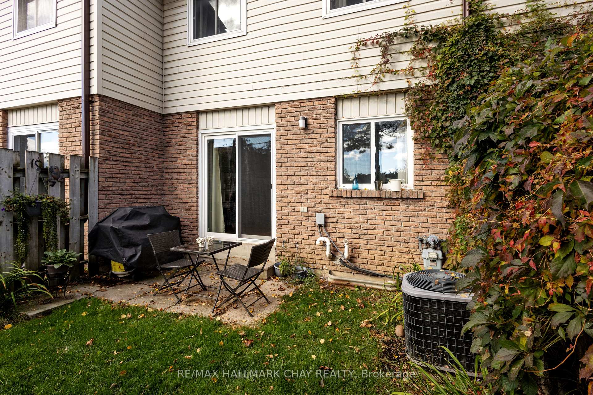 Photo 22 of Unit 4, 261 Rose Street, Barrie, Wellington — HOMEH