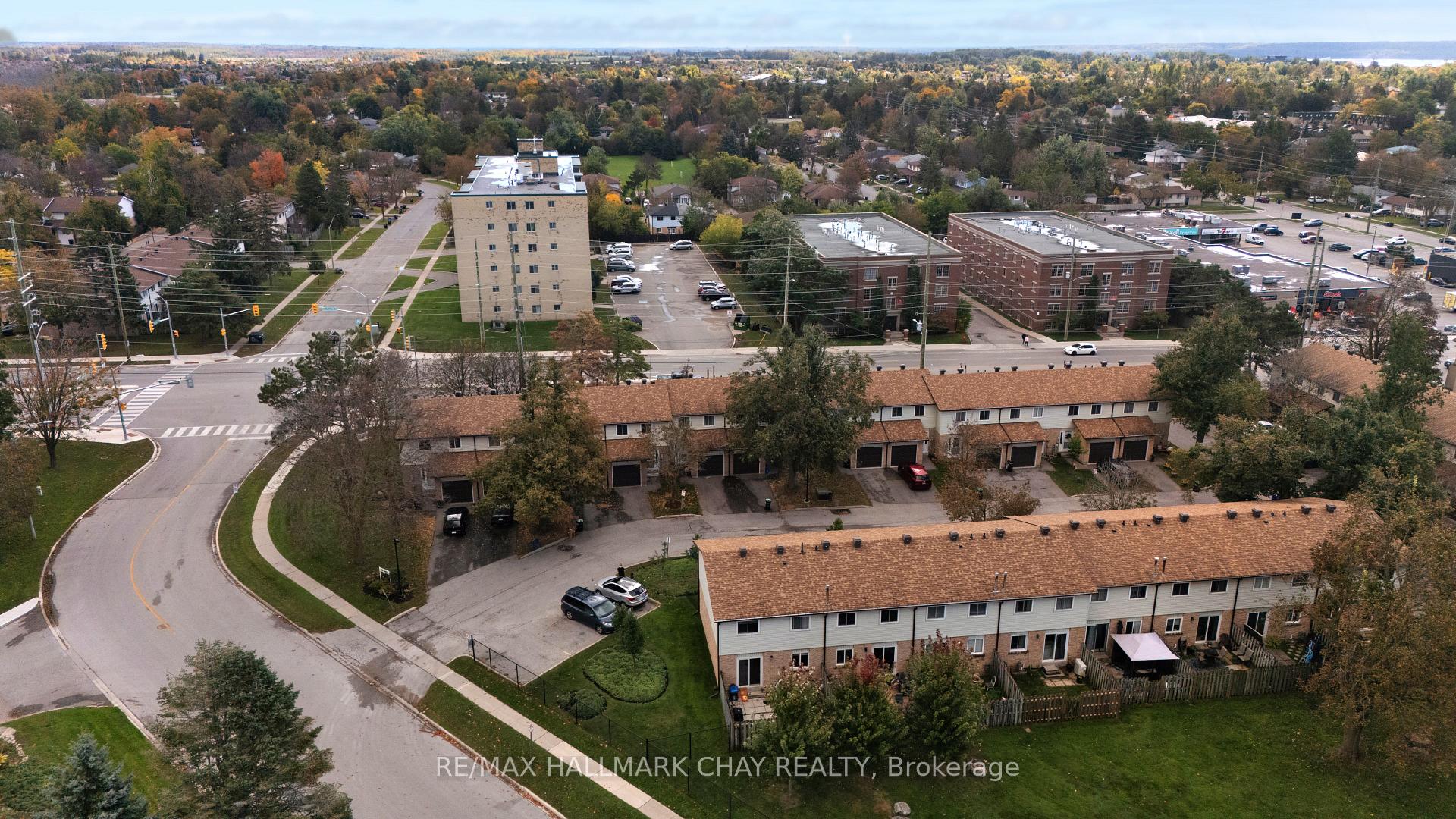 Photo 24 of Unit 4, 261 Rose Street, Barrie, Wellington — HOMEH
