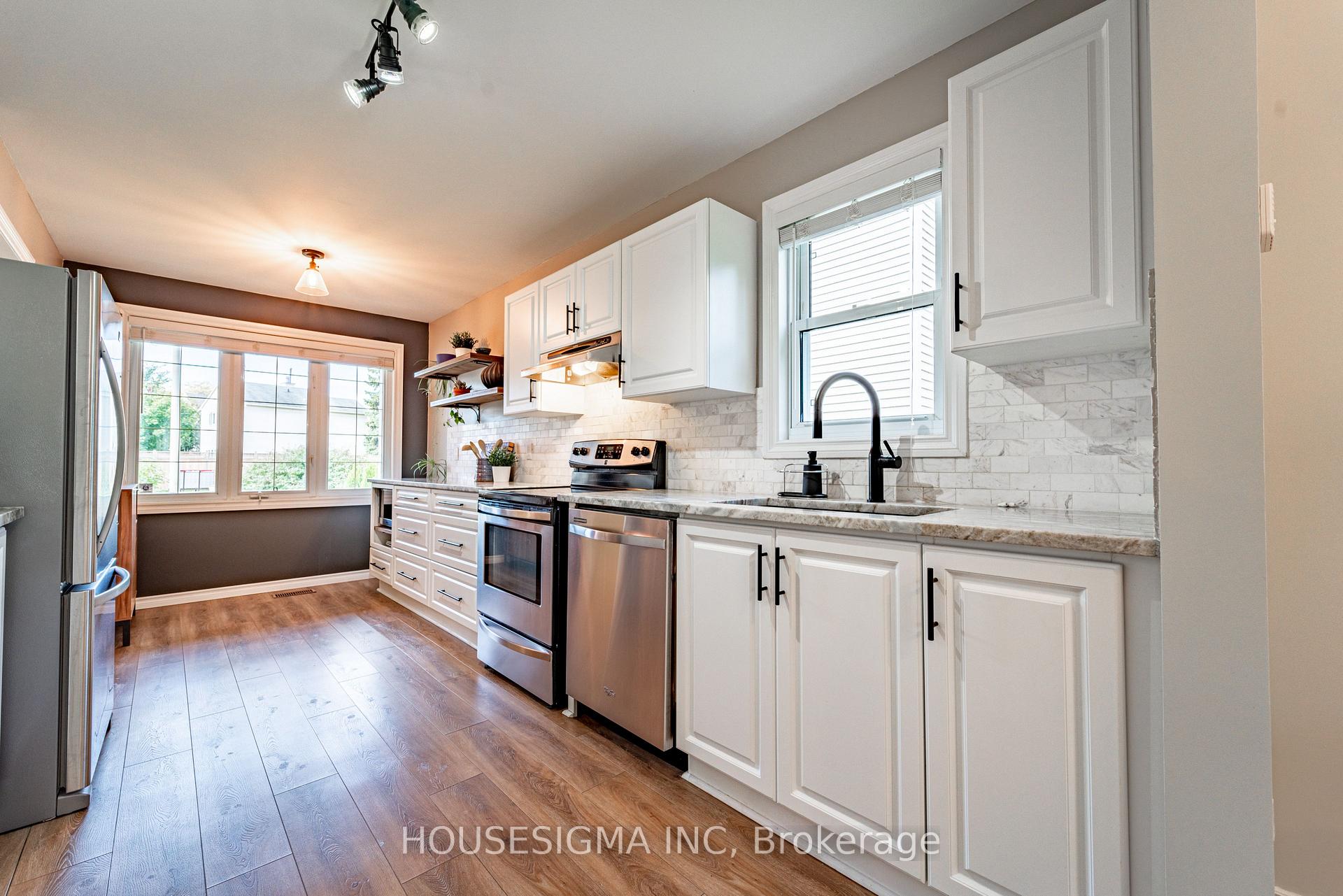 Photo 26 of 247 Mceachern Crescent, Ottawa, Bilberry Creek/Queenswood Heights — HOMEH