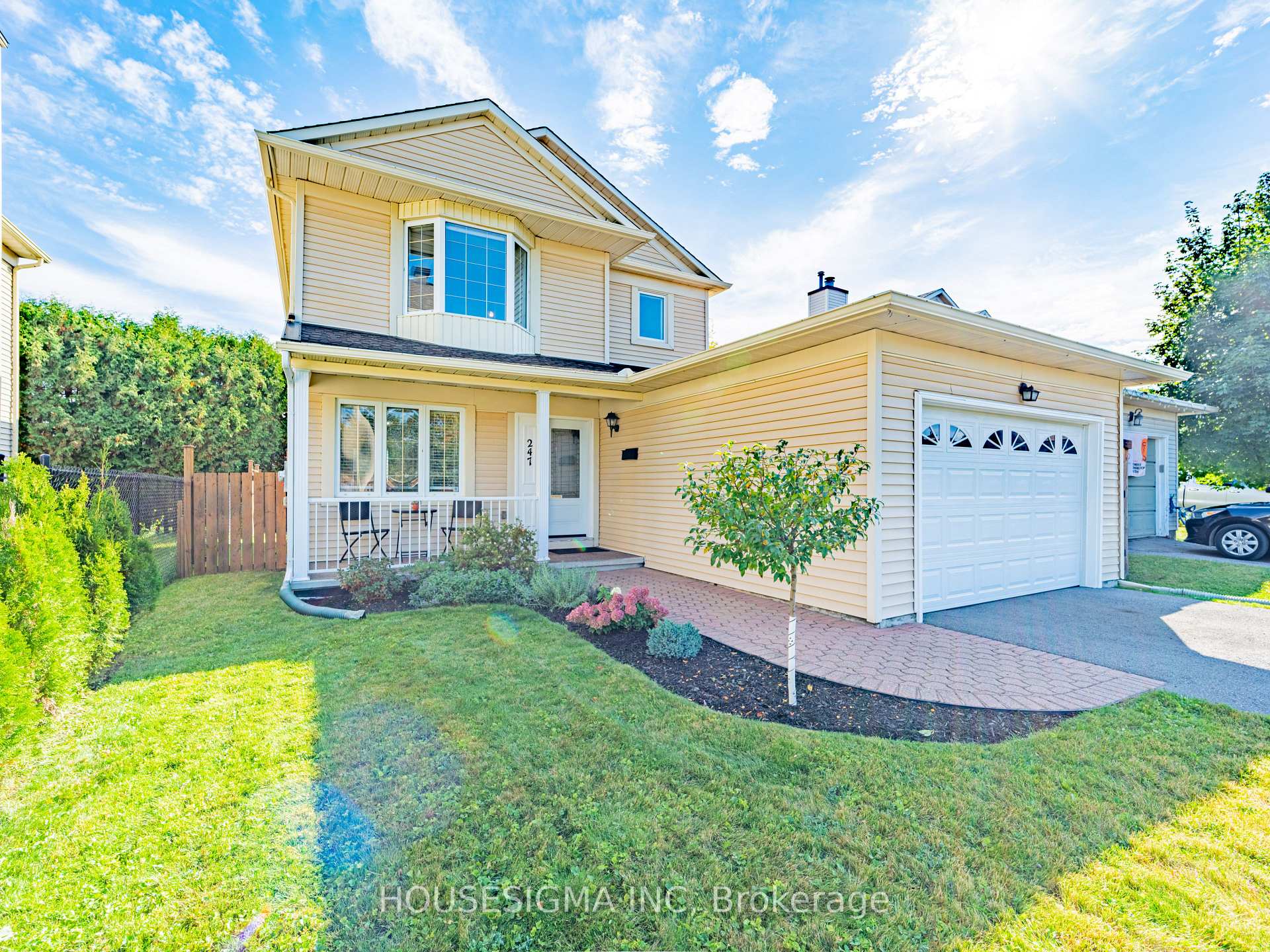Photo 88 of 247 Mceachern Crescent, Ottawa, Bilberry Creek/Queenswood Heights — HOMEH