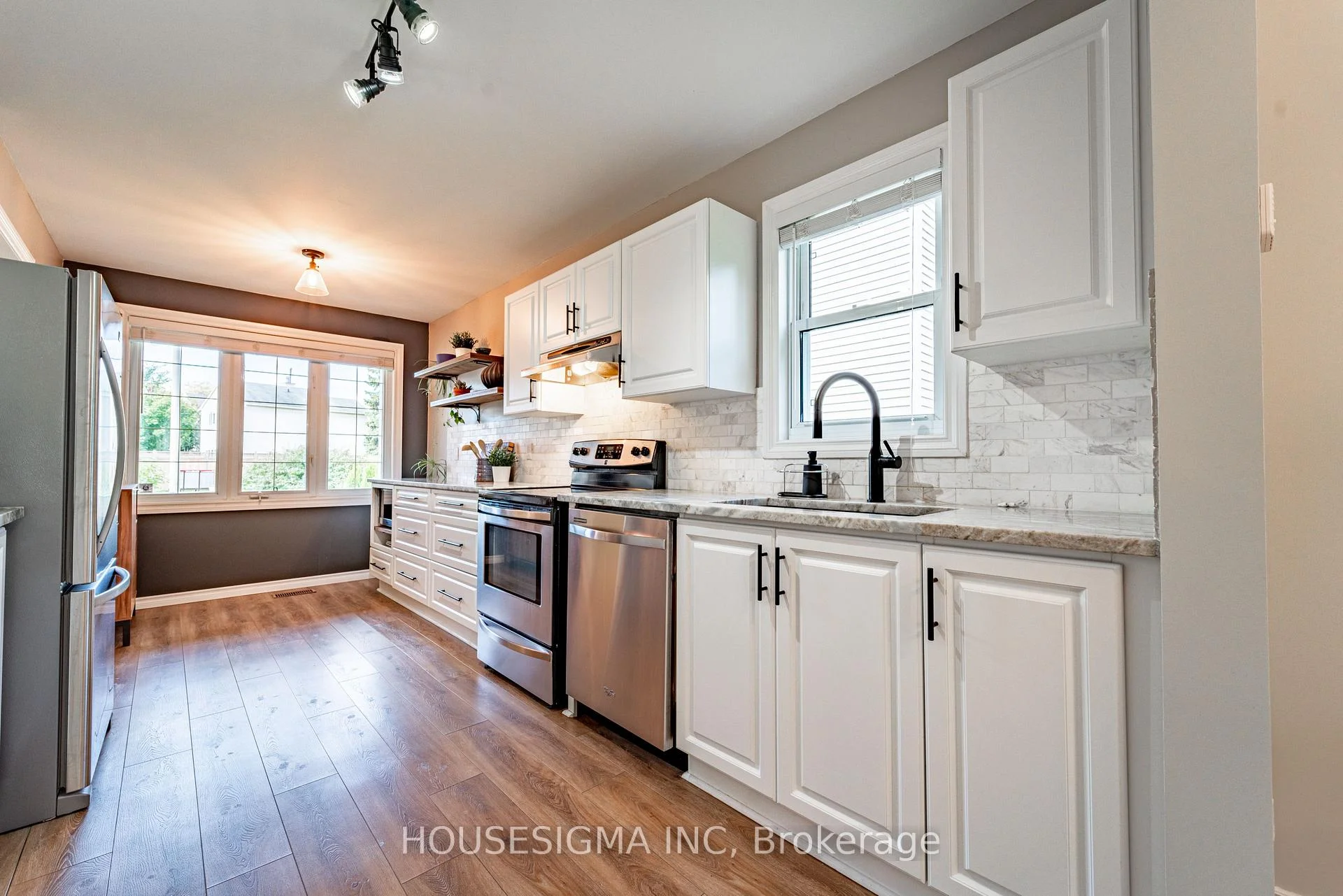 Photo 21 of 247 Mceachern Crescent, Ottawa, Bilberry Creek/Queenswood Heights — HOMEH