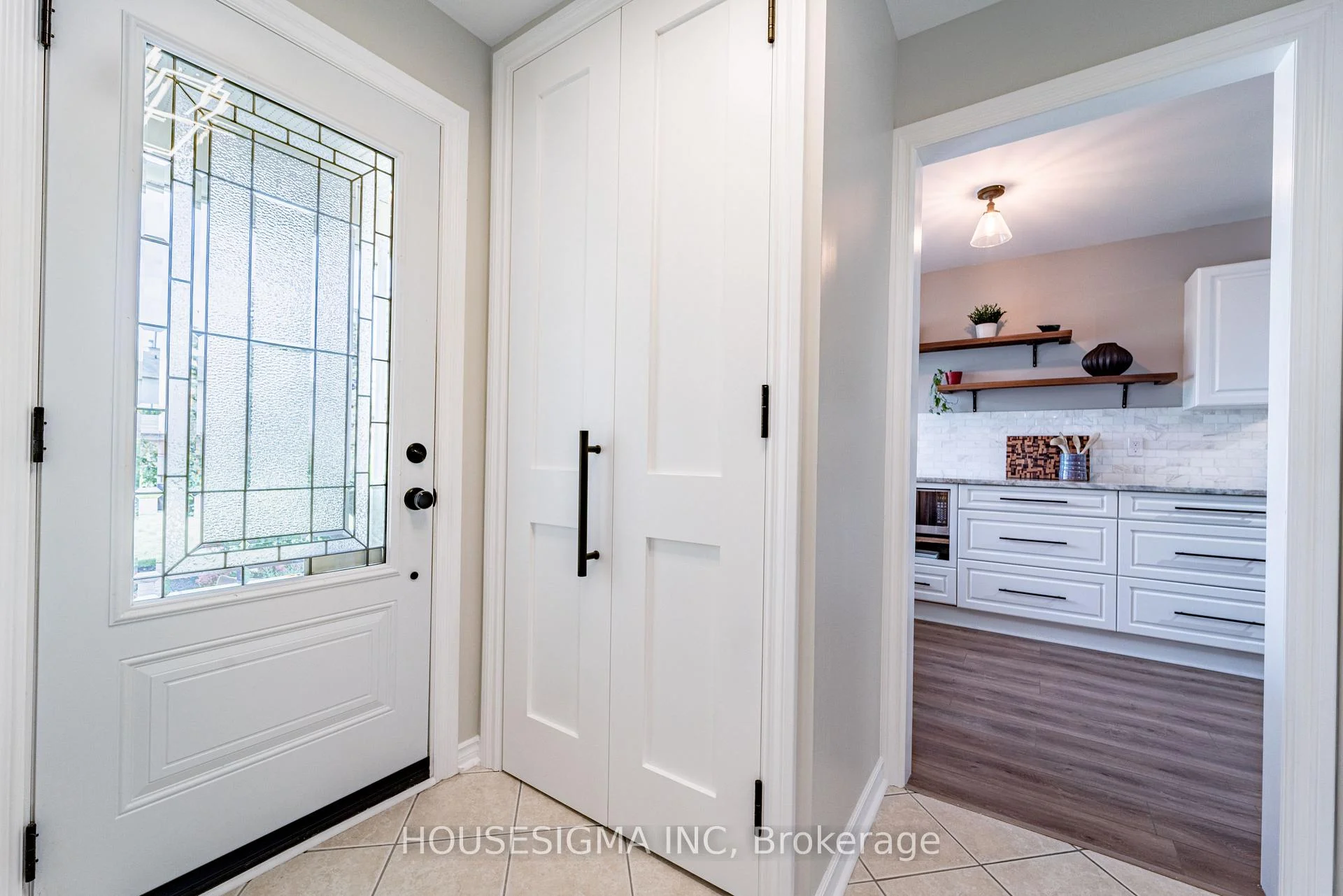Photo 37 of 247 Mceachern Crescent, Ottawa, Bilberry Creek/Queenswood Heights — HOMEH