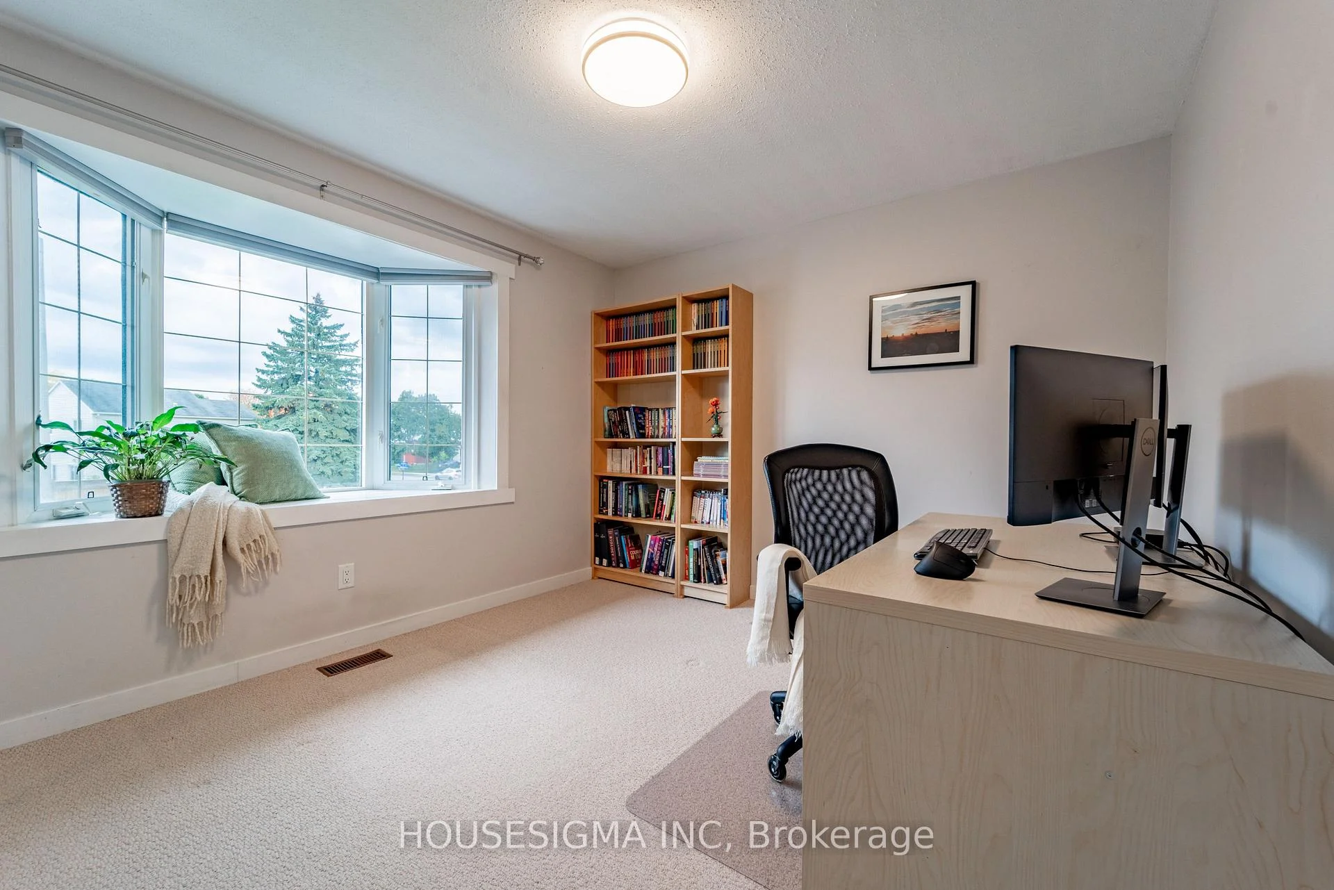 Photo 53 of 247 Mceachern Crescent, Ottawa, Bilberry Creek/Queenswood Heights — HOMEH