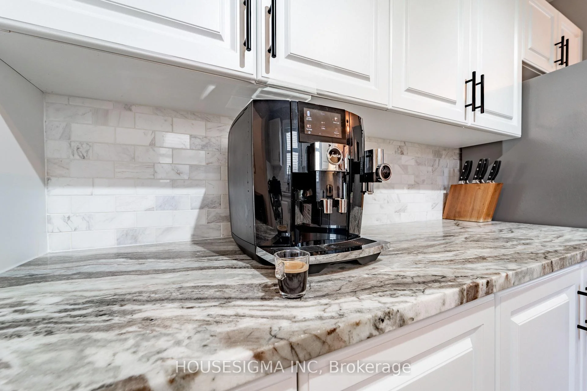Photo 59 of 247 Mceachern Crescent, Ottawa, Bilberry Creek/Queenswood Heights — HOMEH