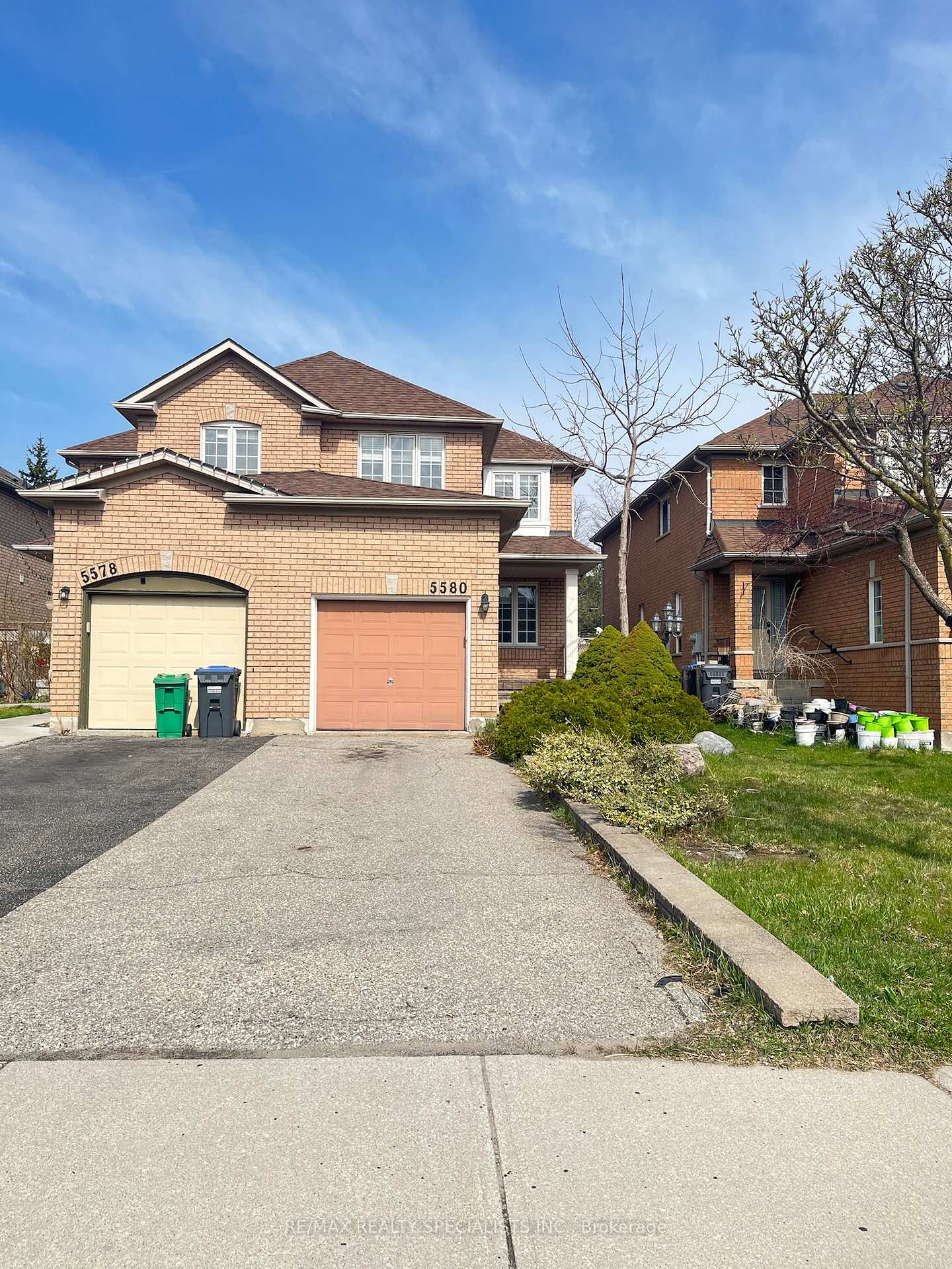 Photo 2 of 5580 Creditrise Place, Mississauga, Central Erin Mills — HOMEH