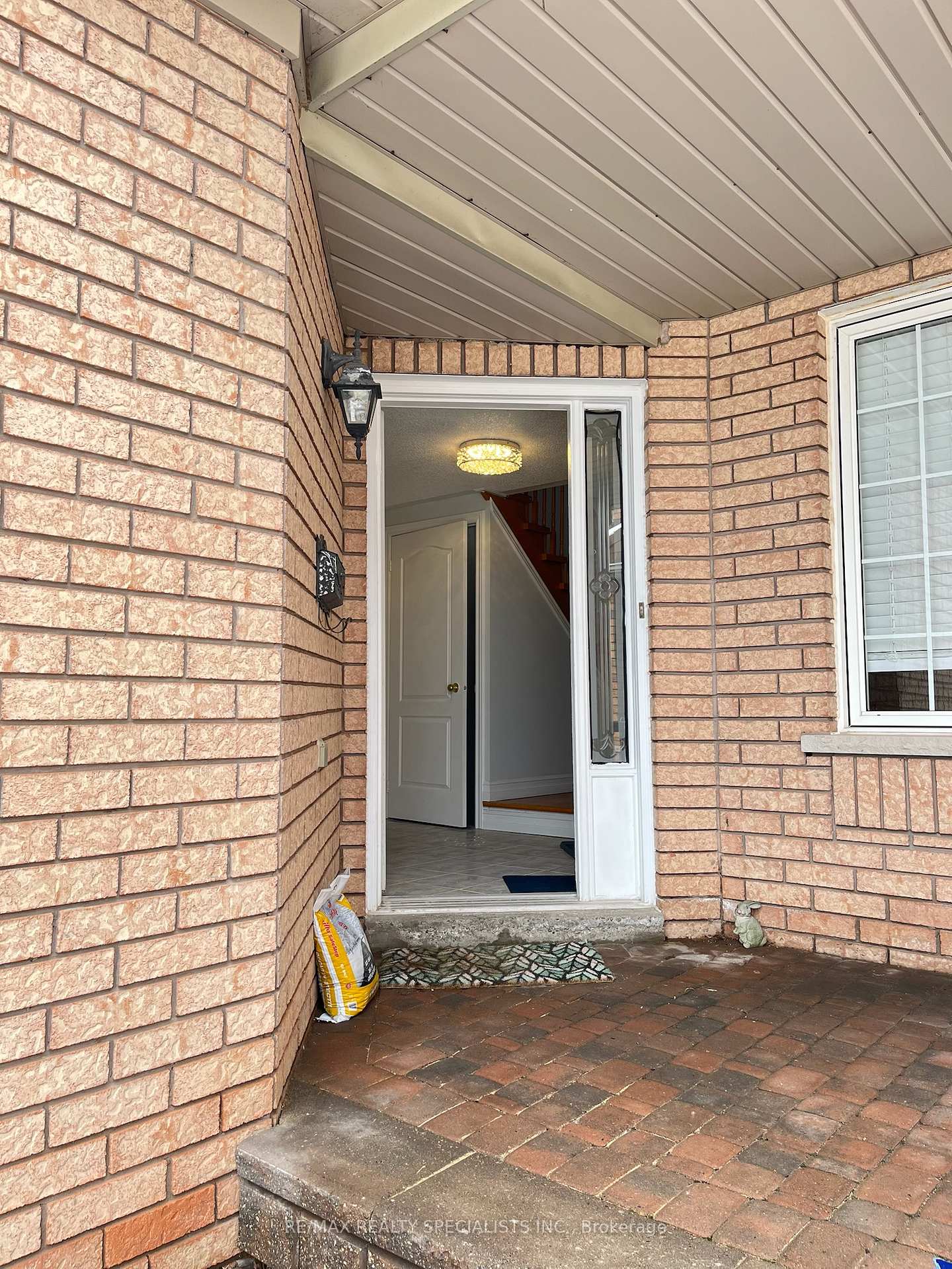 Photo 4 of 5580 Creditrise Place, Mississauga, Central Erin Mills — HOMEH