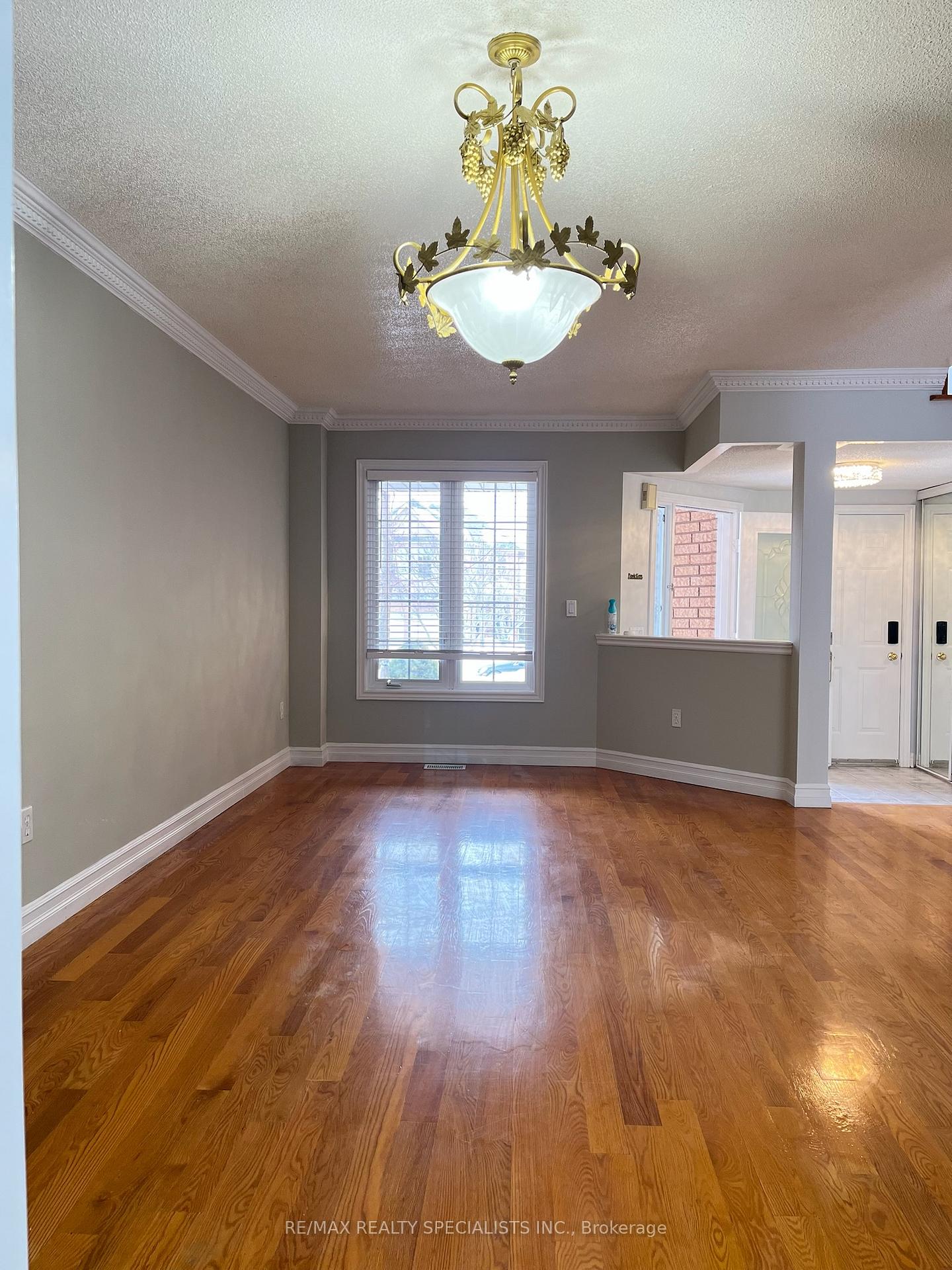 Photo 6 of 5580 Creditrise Place, Mississauga, Central Erin Mills — HOMEH