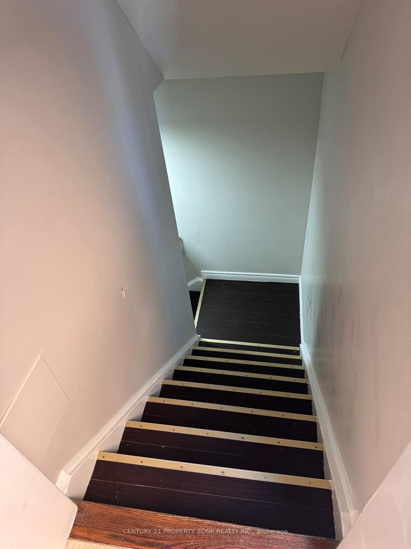 Photo 2 of 84 Speedwell Street, Brampton, Credit Valley — HOMEH