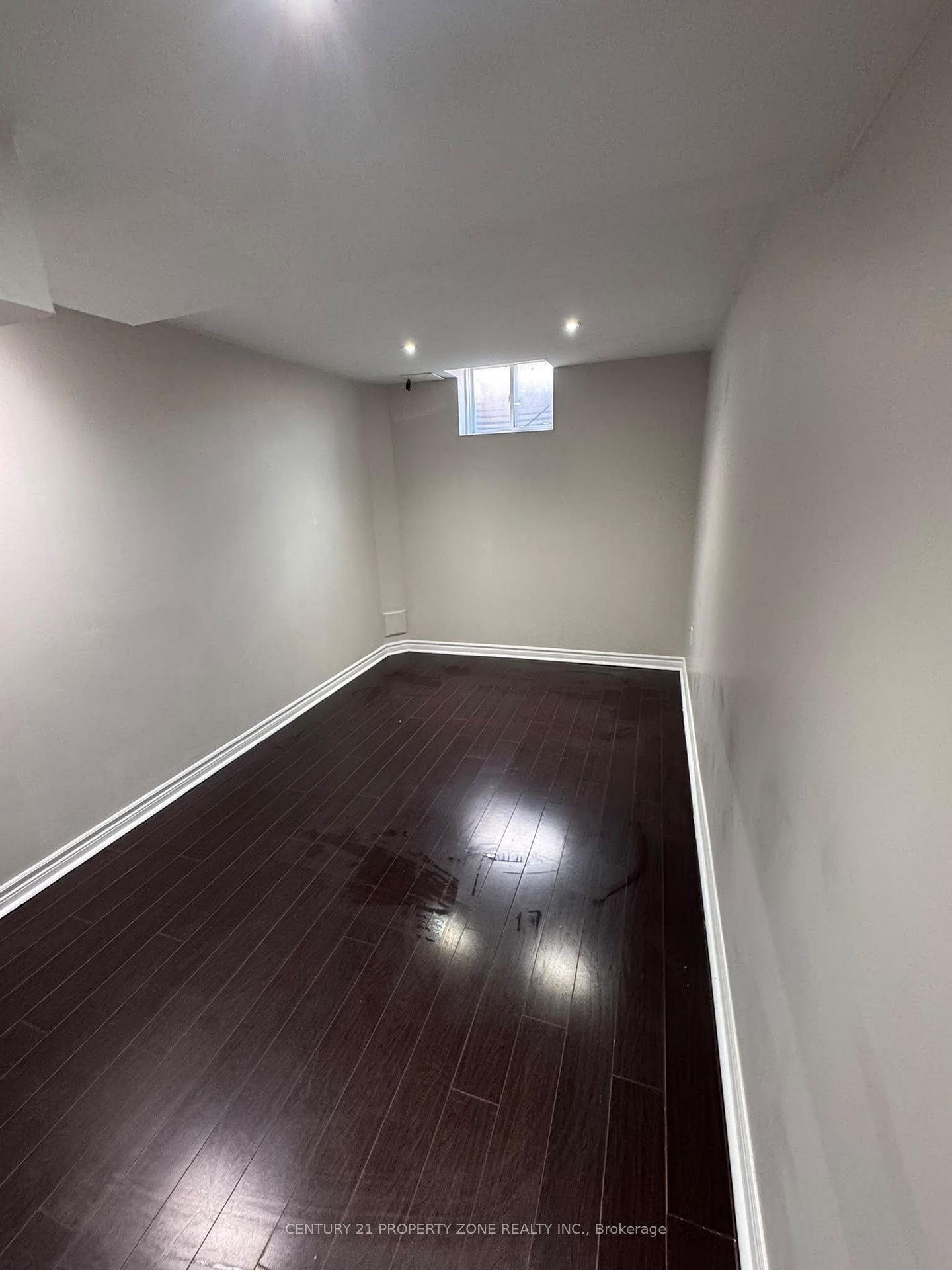 Photo 5 of 84 Speedwell Street, Brampton, Credit Valley — HOMEH