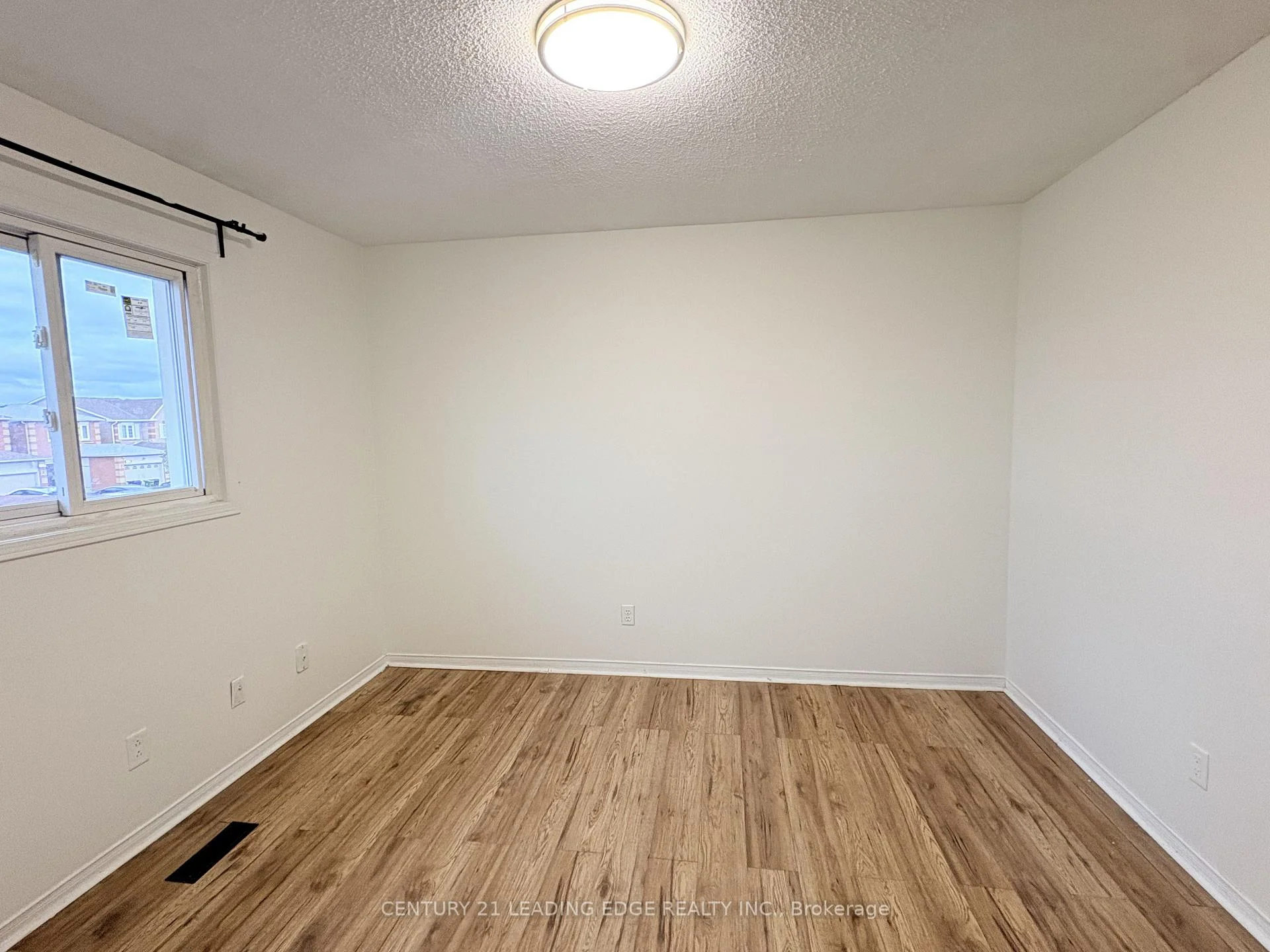 Photo 11 of 124 Robbinstone Drive, Scarborough, Malvern — HOMEH