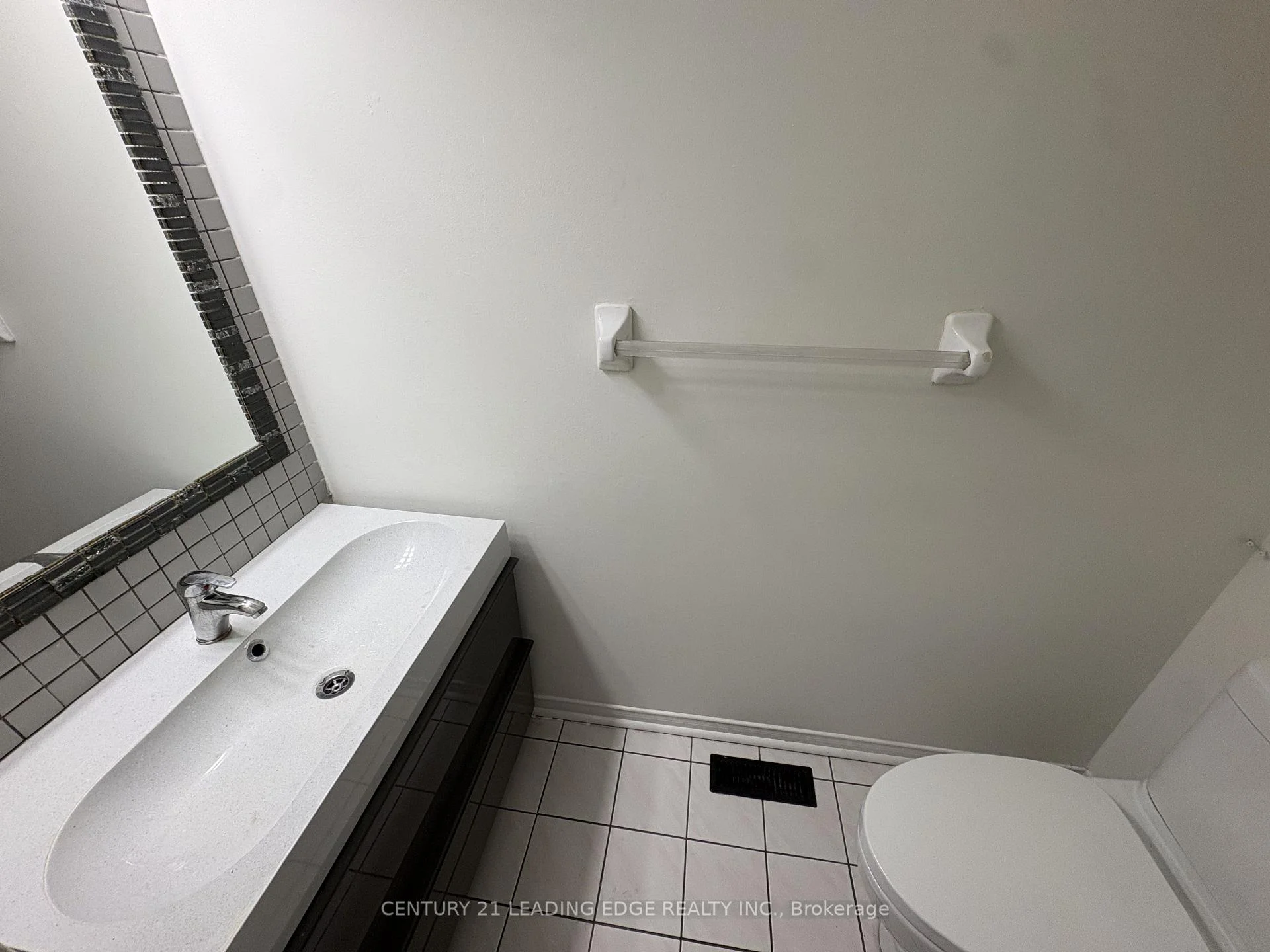 Photo 17 of 124 Robbinstone Drive, Scarborough, Malvern — HOMEH