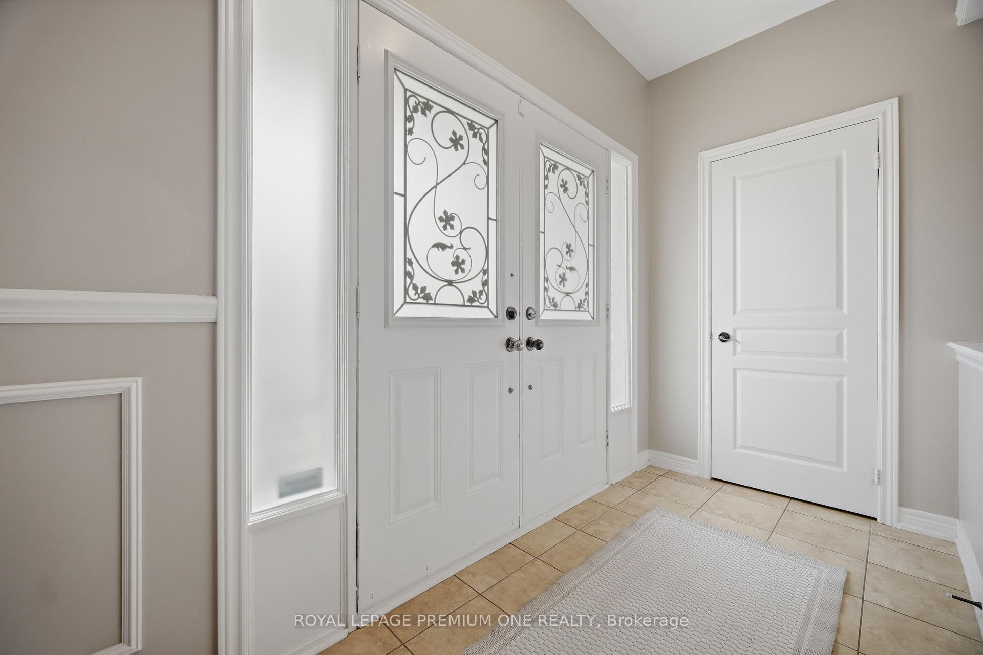 Photo 4 of 114 Bellini Avenue, Vaughan, Vellore Village — HOMEH