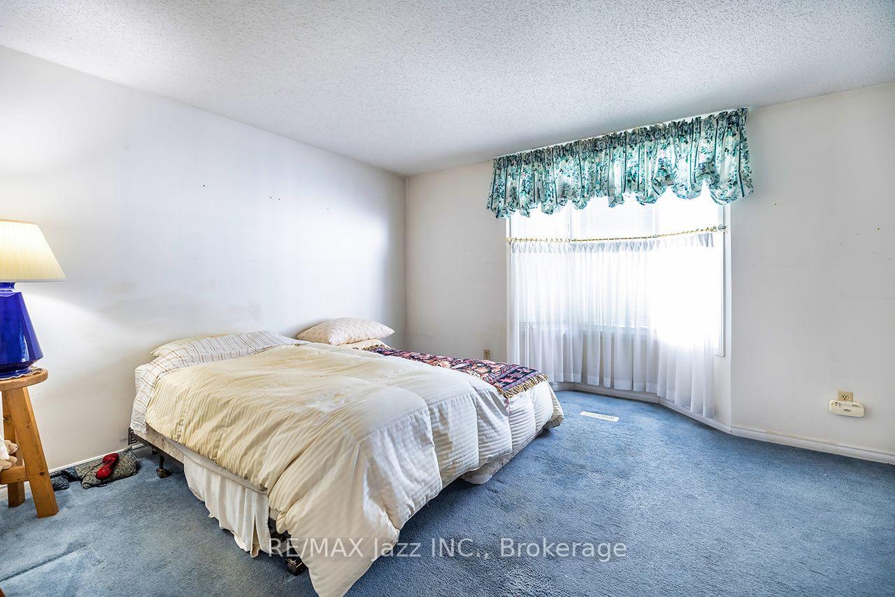 Photo 15 of 5 King Court, Clarington, Newcastle — HOMEH