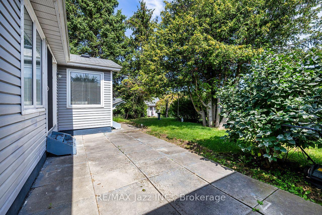 Photo 21 of 5 King Court, Clarington, Newcastle — HOMEH